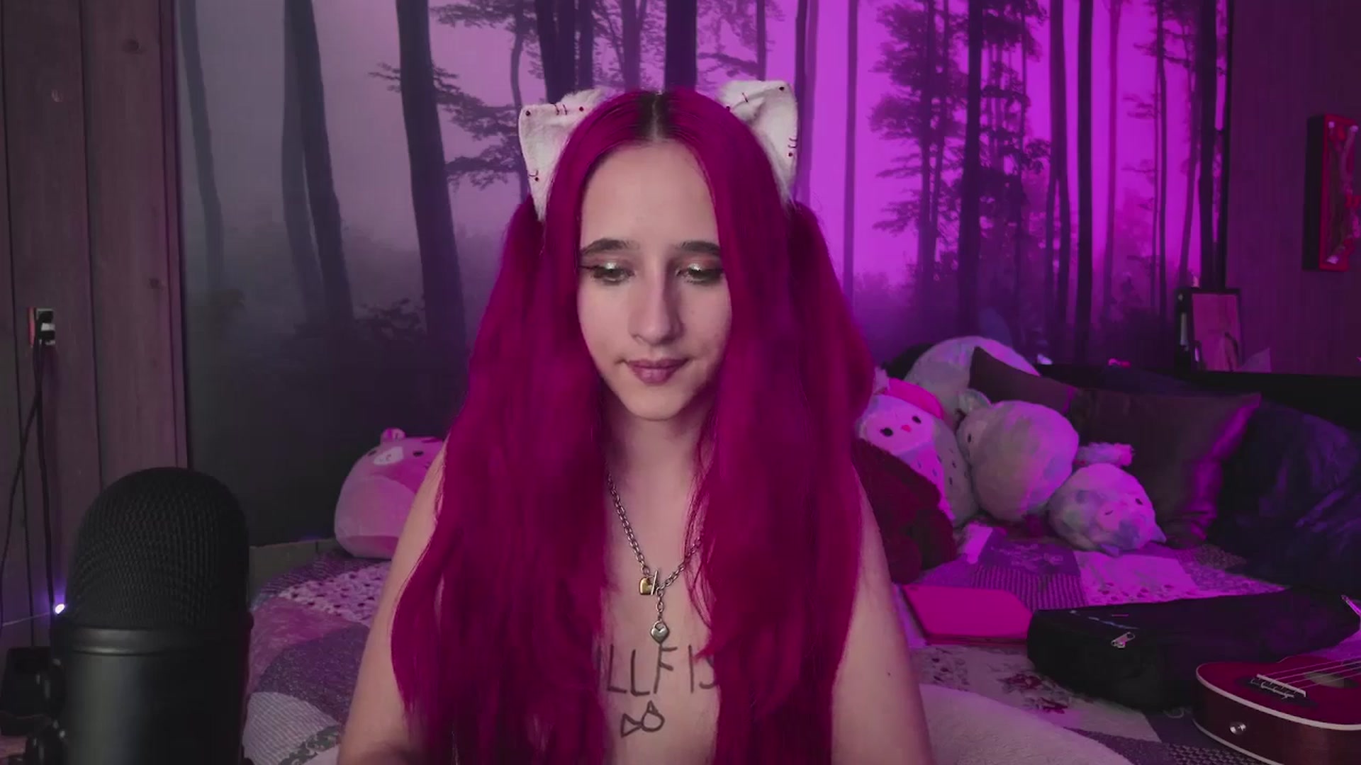 Gallery image thumbnail from cherrygurl's myfreecams stream on, 12/12/2025, 06:34 image 9 of 20