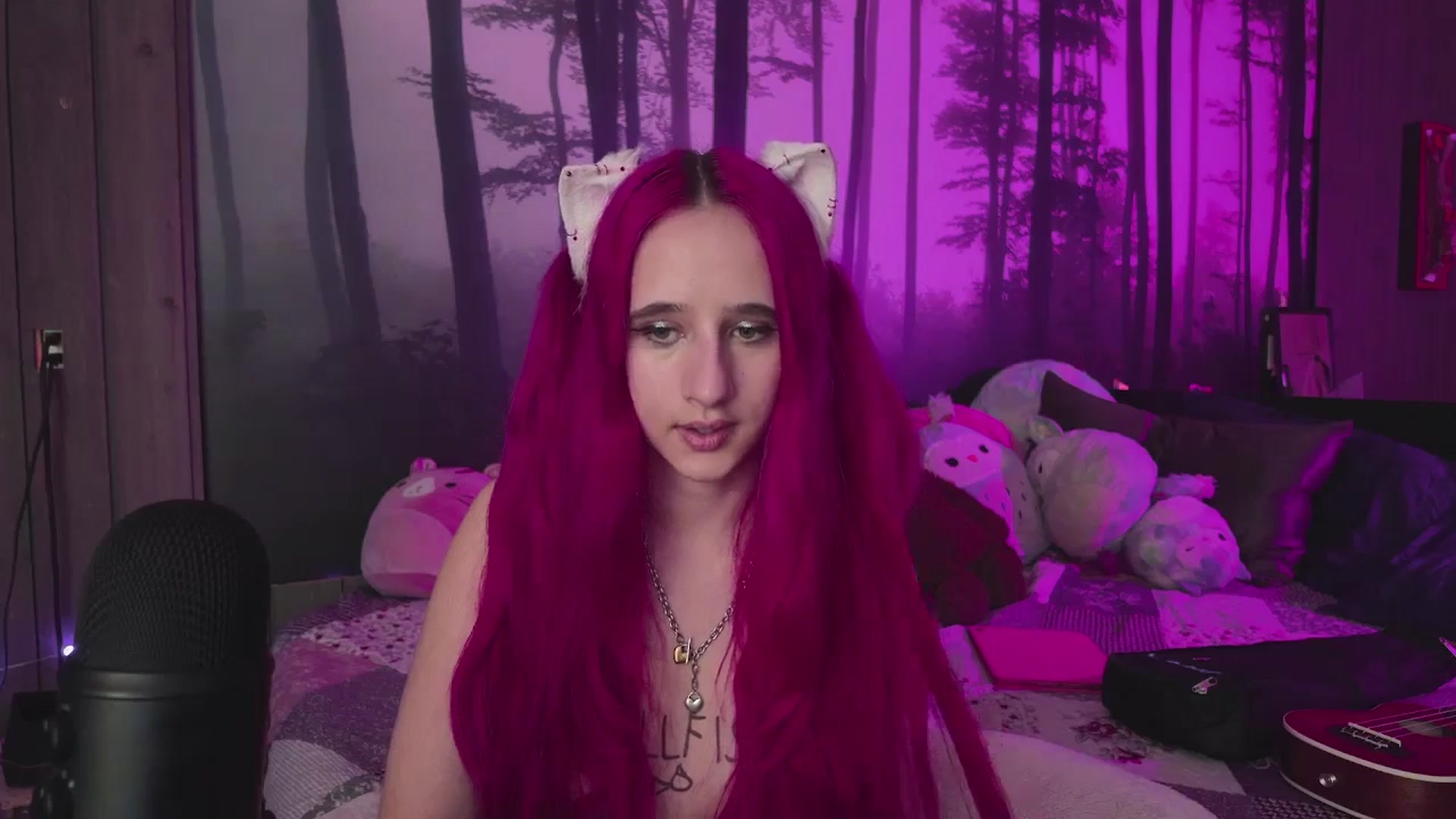 Gallery image thumbnail from cherrygurl's myfreecams stream on, 12/12/2025, 06:34 image 17 of 20