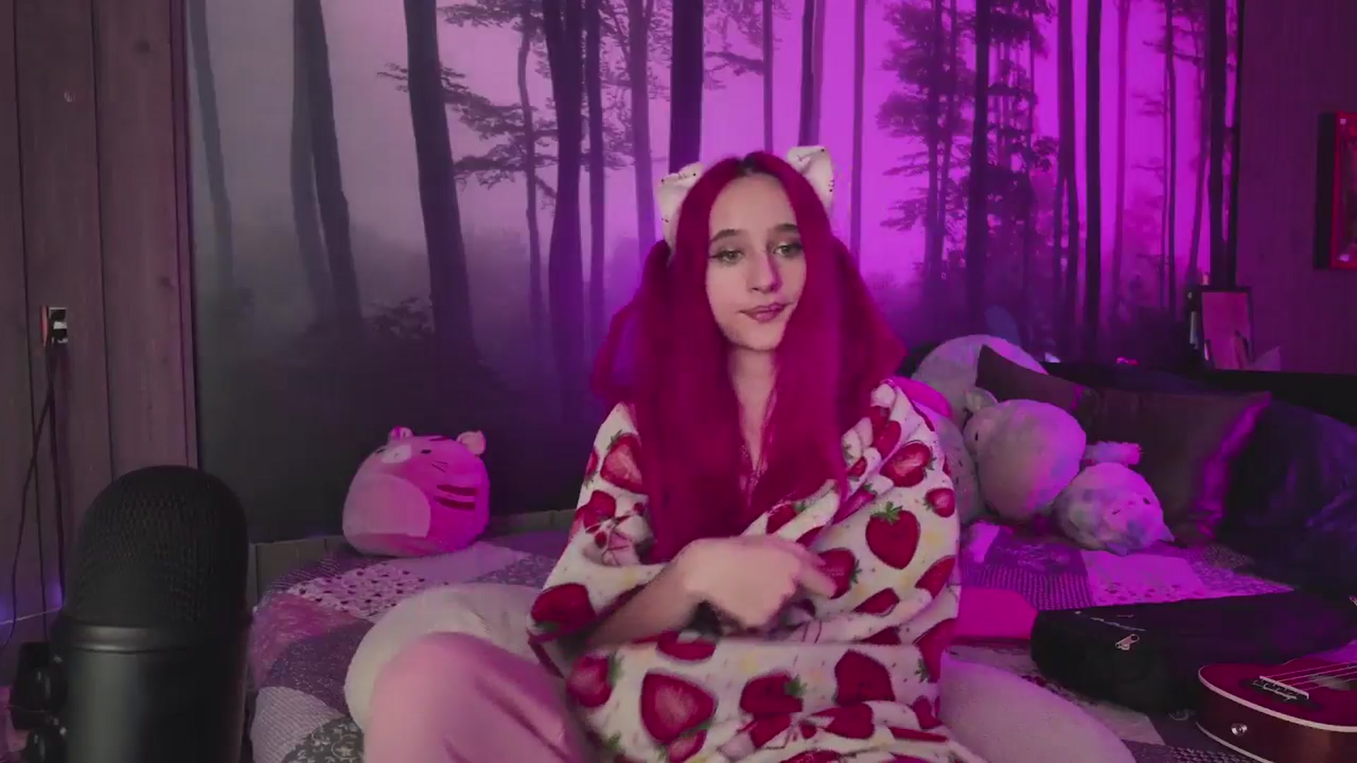 Gallery image thumbnail from cherrygurl's myfreecams stream on, 12/12/2025, 07:22 image 11 of 20