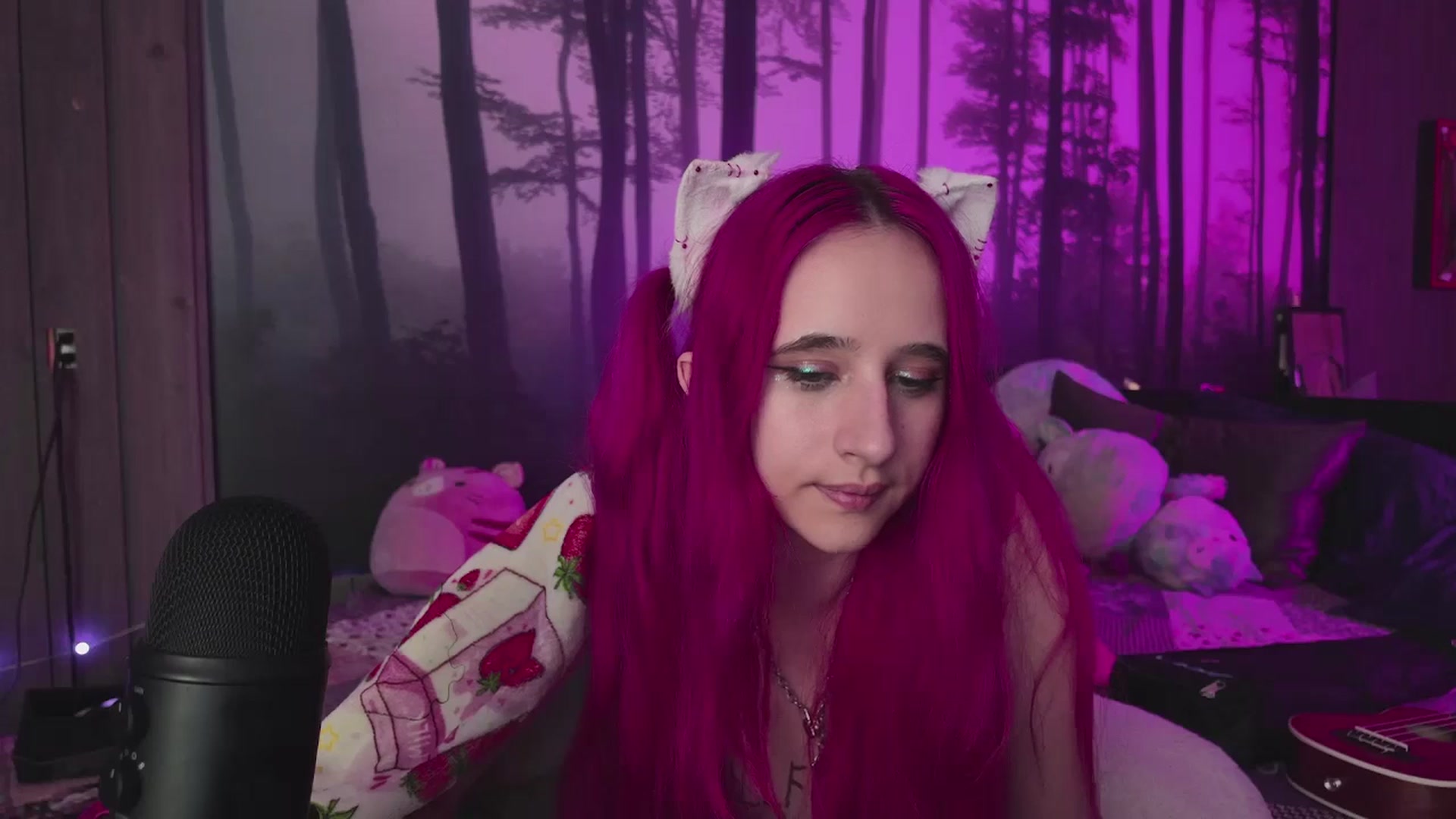 Gallery image thumbnail from cherrygurl's myfreecams stream on, 12/12/2025, 07:22 image 17 of 20