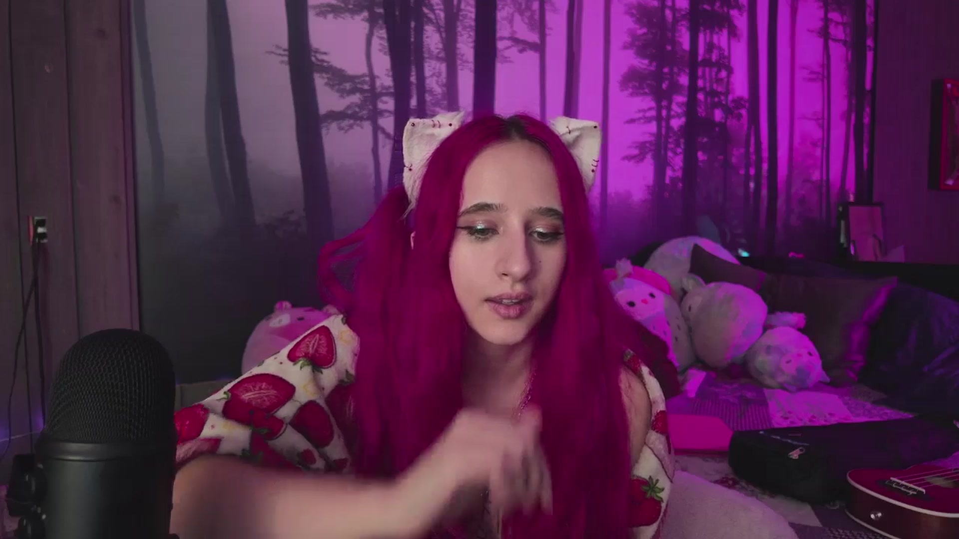 Gallery image thumbnail from cherrygurl's myfreecams stream on, 12/12/2025, 07:22 image 9 of 20