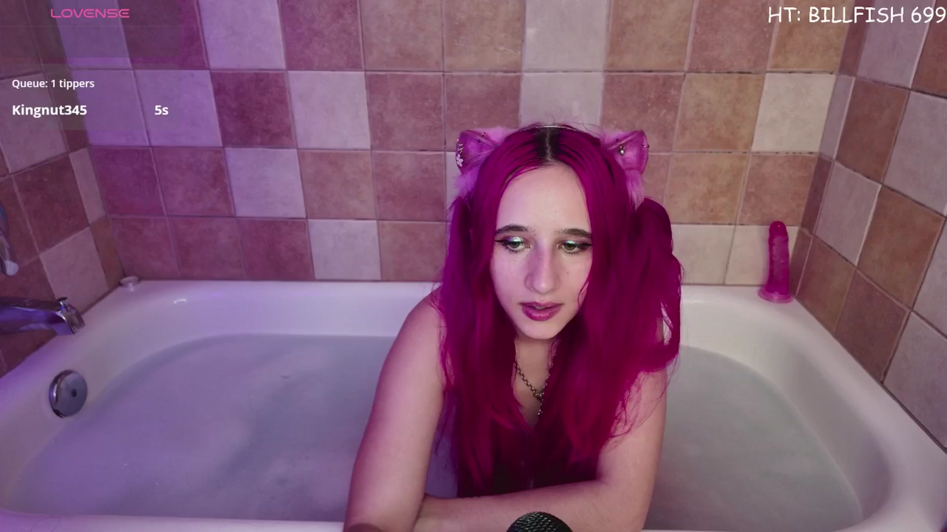 Gallery image thumbnail from cherrygurl's myfreecams stream on, 12/15/2025, 04:12 image 4 of 20