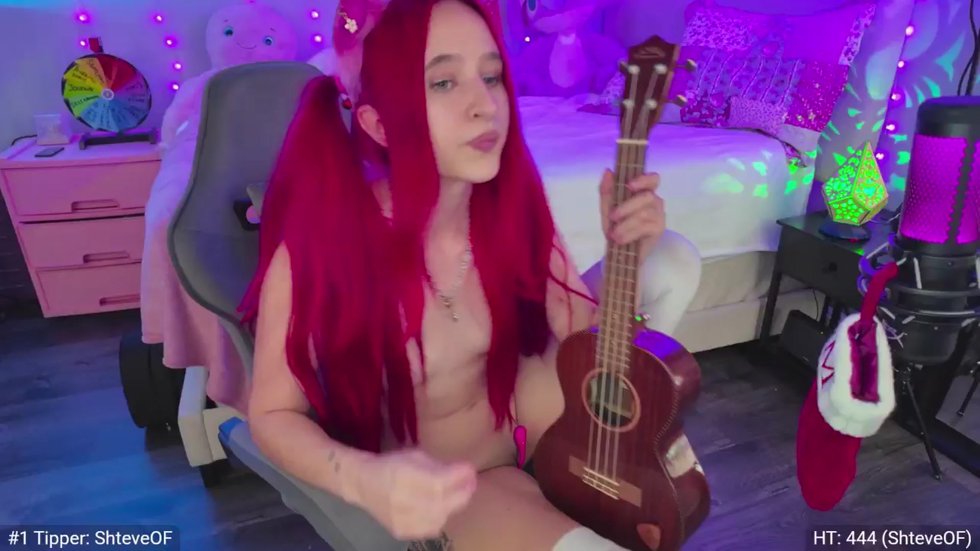 Gallery image thumbnail from cherrygurl's myfreecams stream on, 12/20/2025, 08:12 image 11 of 20