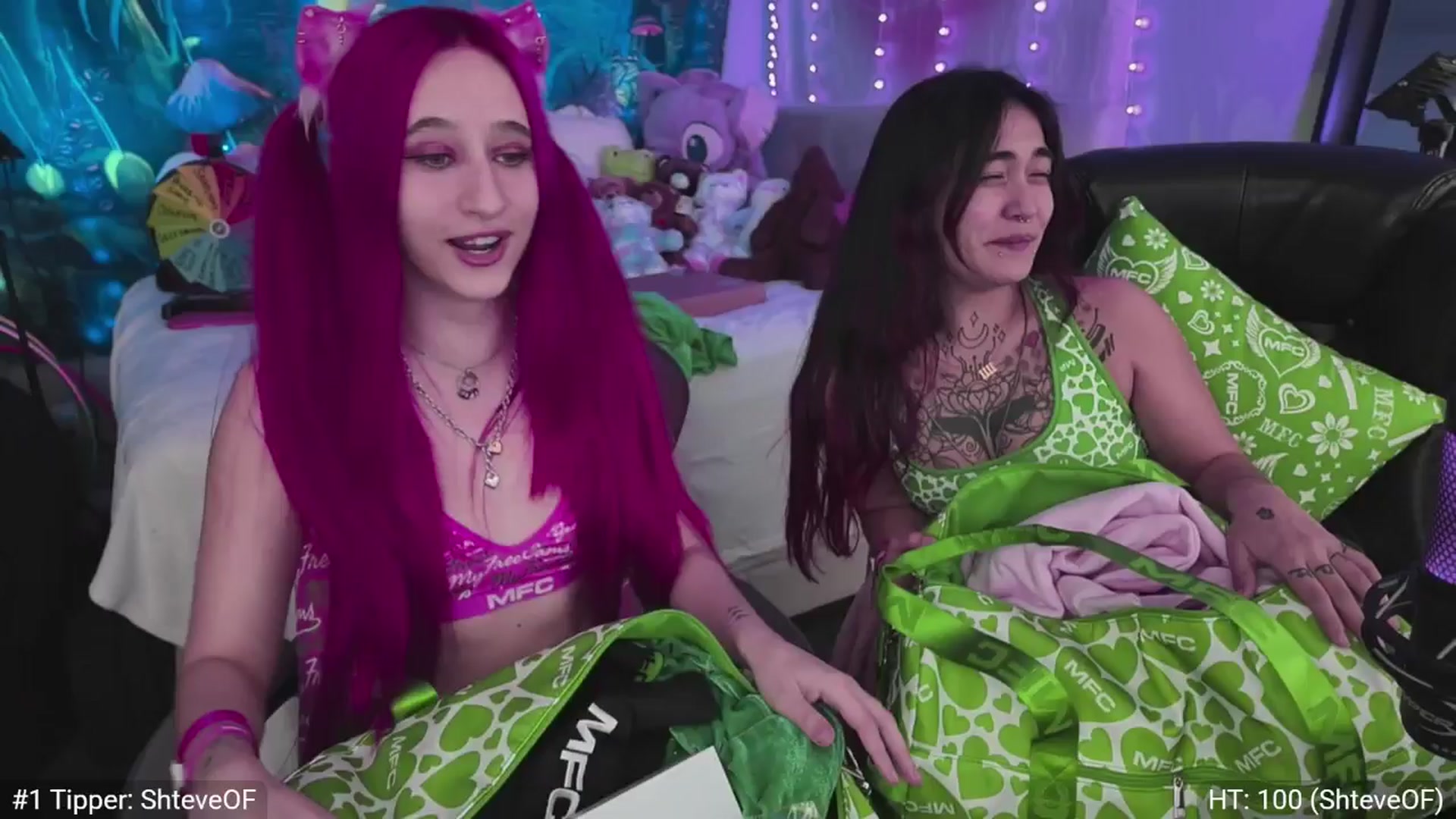 Gallery image thumbnail from cherrygurl's myfreecams stream on, 01/21/2026, 07:06 image 2 of 20