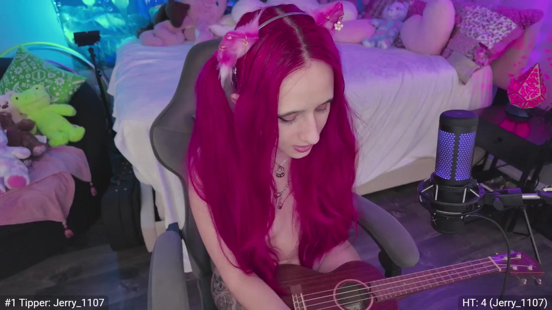 Gallery image thumbnail from cherrygurl's myfreecams stream on, 01/30/2026, 05:34 image 7 of 20