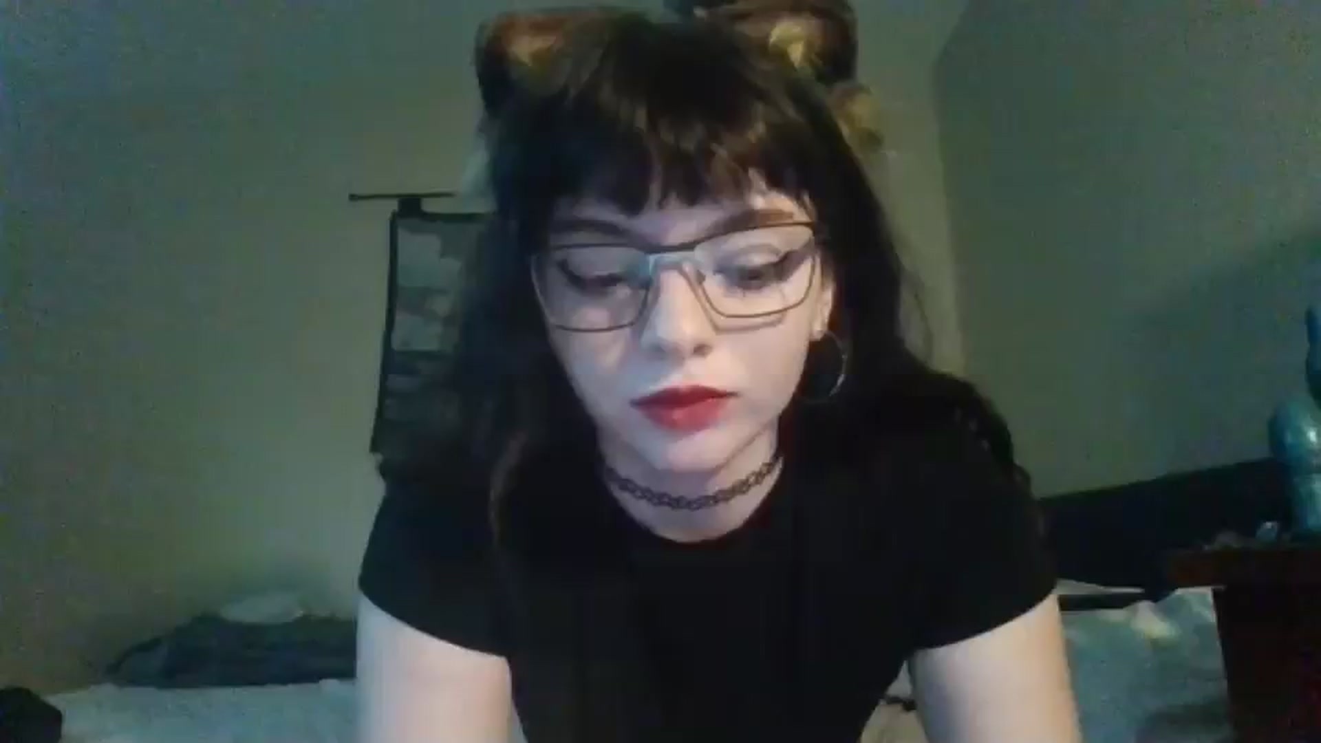 Gallery image thumbnail from cherrypeachxo's myfreecams stream on, 06/18/2025, 23:39 image 1 of 20