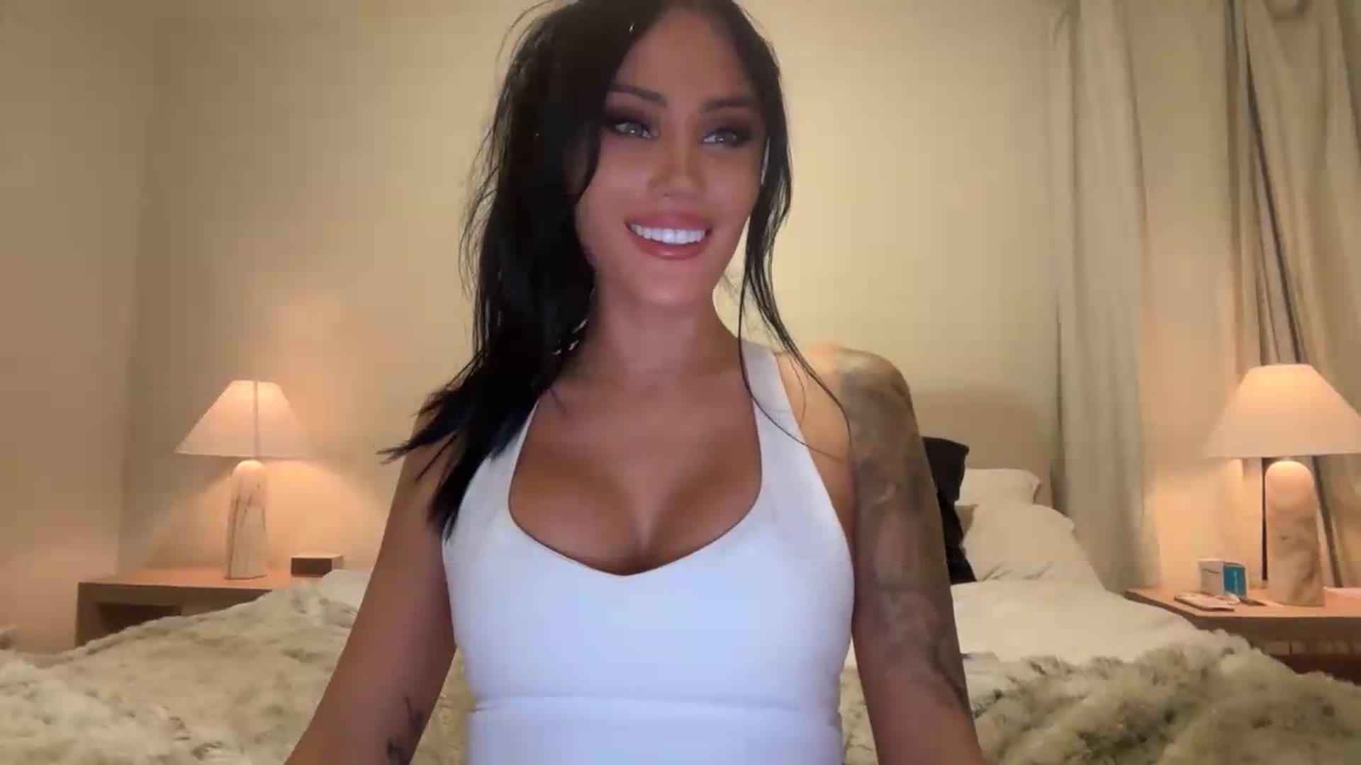 Gallery image thumbnail from cherrysoda's myfreecams stream on, 05/30/2026, 05:24 image 16 of 20