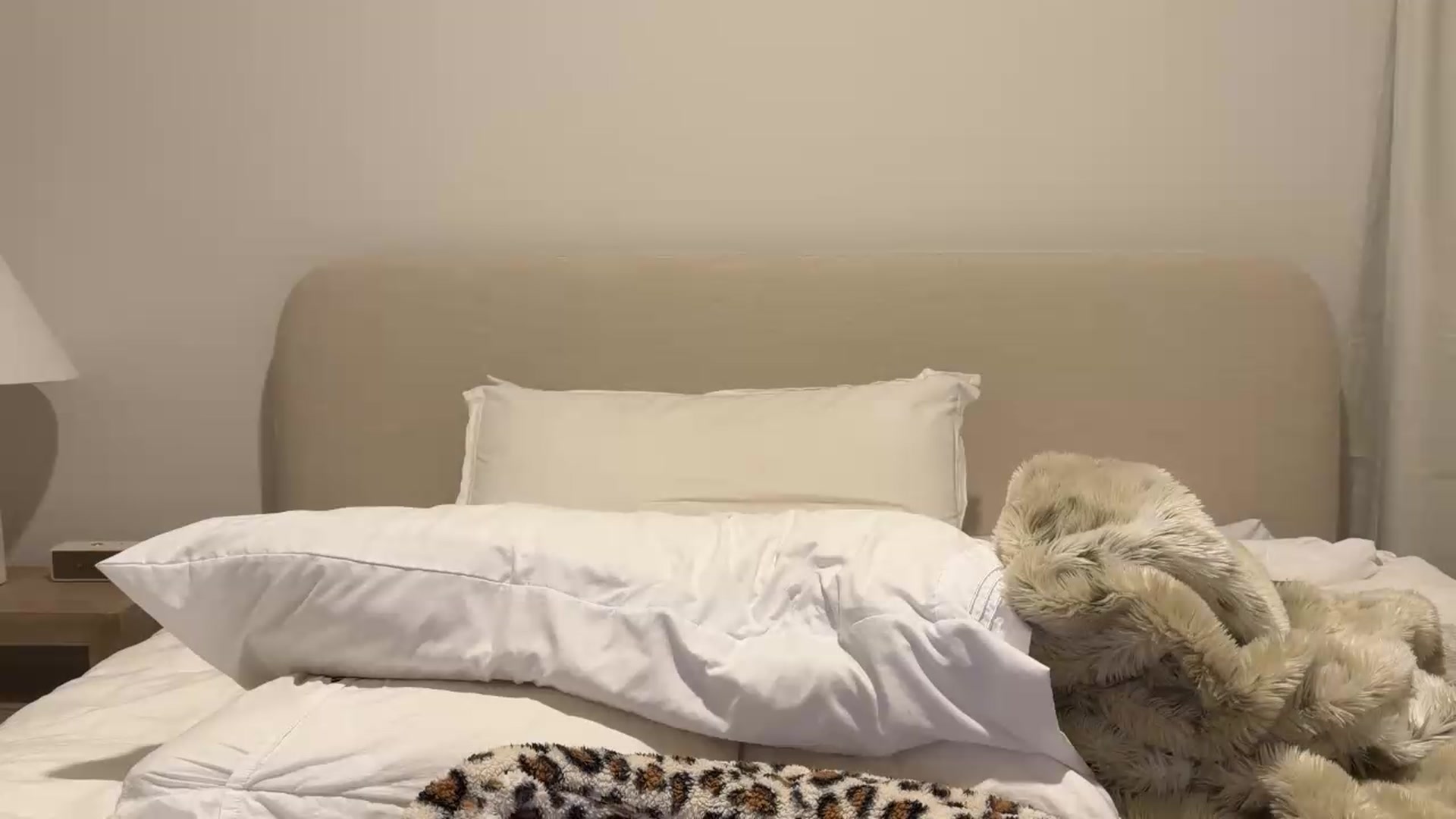 Gallery image thumbnail from cherrysoda's myfreecams stream on, 06/06/2026, 03:44 image 2 of 20