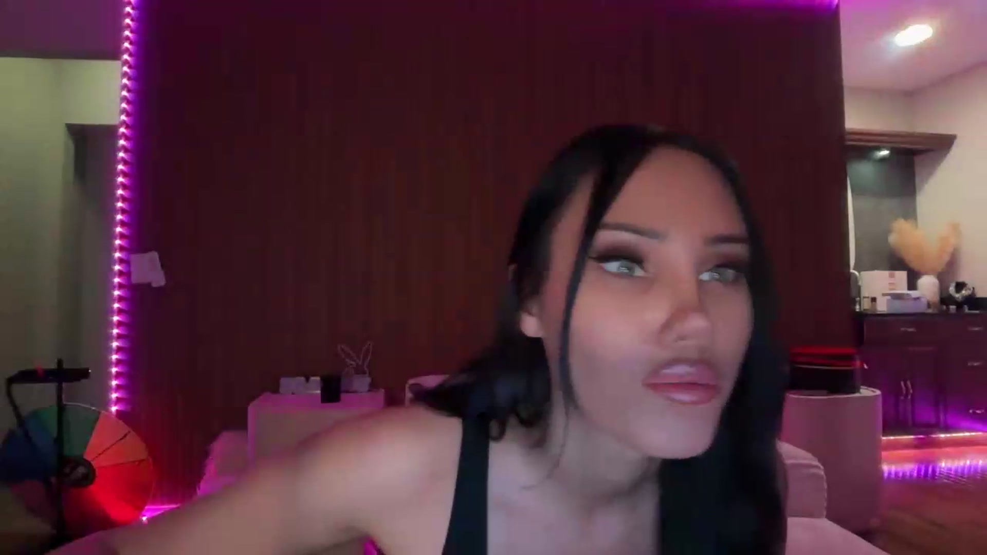 Gallery image thumbnail from cherrysoda's myfreecams stream on, 07/10/2026, 03:46 image 5 of 20