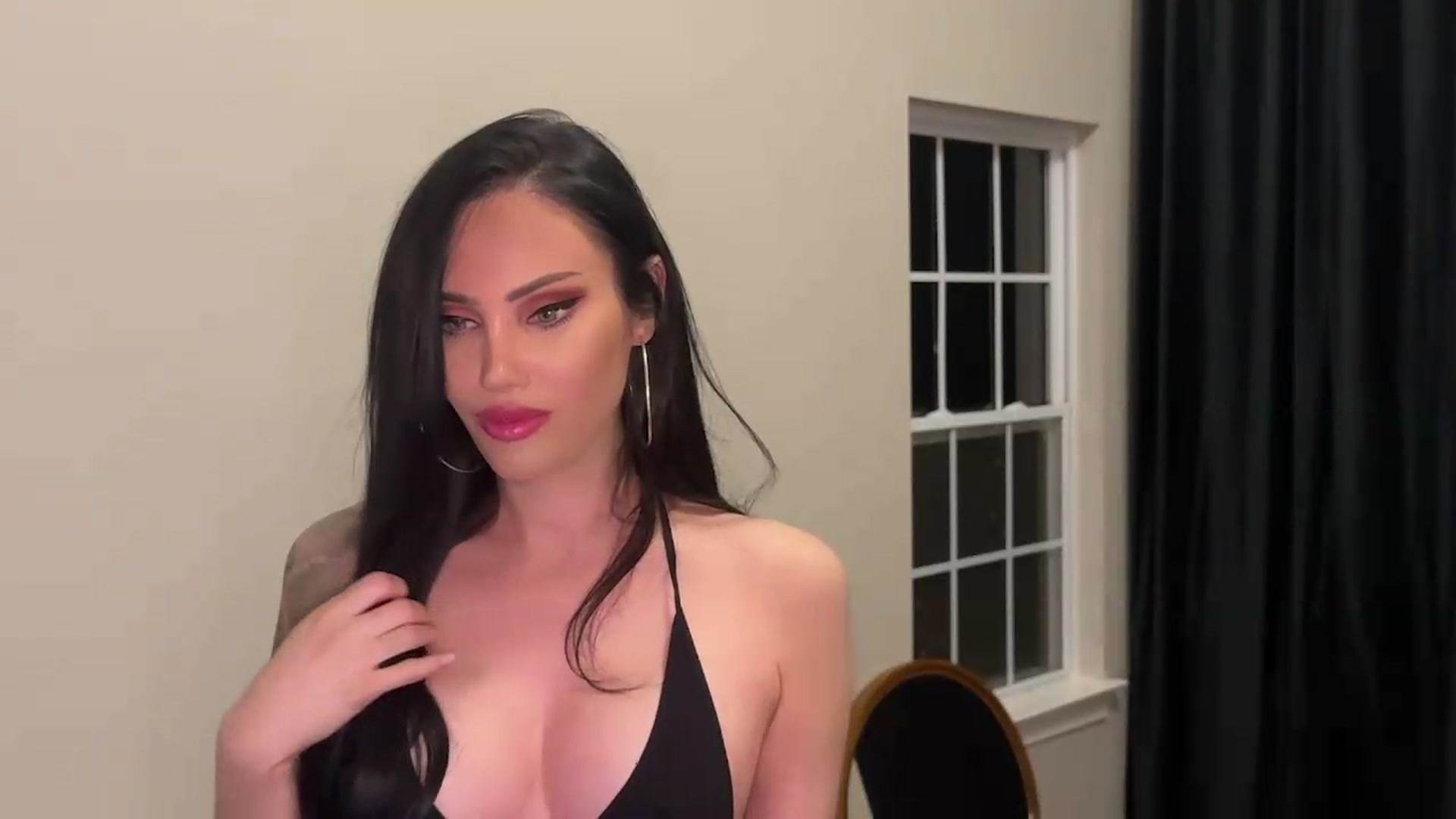 Gallery image thumbnail from cherrysoda's myfreecams stream on, 09/02/2026, 04:50 image 11 of 20