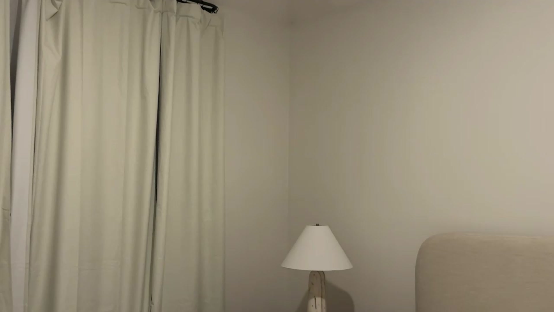 Gallery image thumbnail from cherrysoda's myfreecams stream on, 09/03/2026, 01:33 image 15 of 20