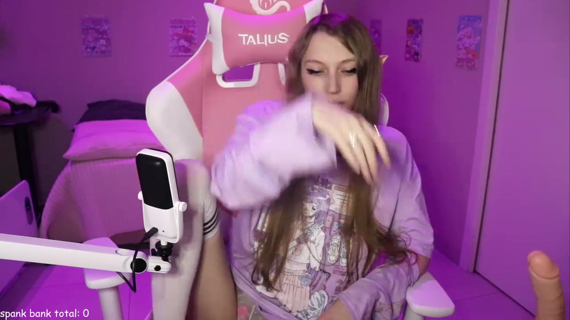 Gallery image thumbnail from chiidrae's myfreecams stream on, 01/26/2024, 23:46 image 15 of 20