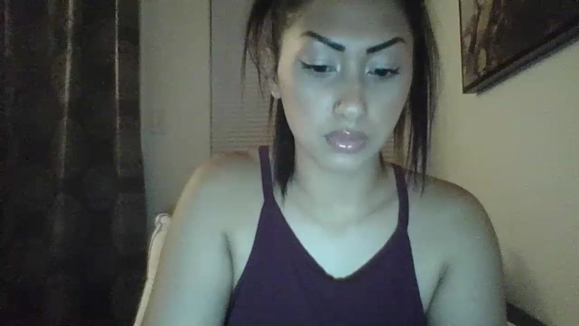 Gallery image thumbnail from chloe1998's myfreecams stream on, 01/30/2023, 06:24 image 6 of 20