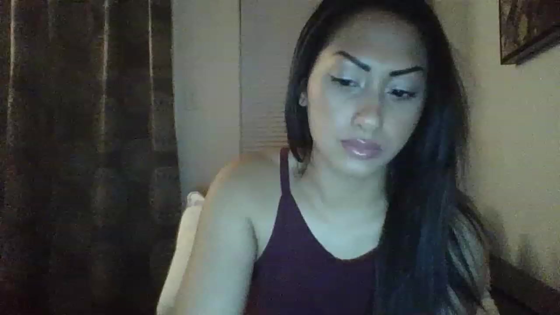 Gallery image thumbnail from chloe1998's myfreecams stream on, 01/30/2023, 06:24 image 19 of 20
