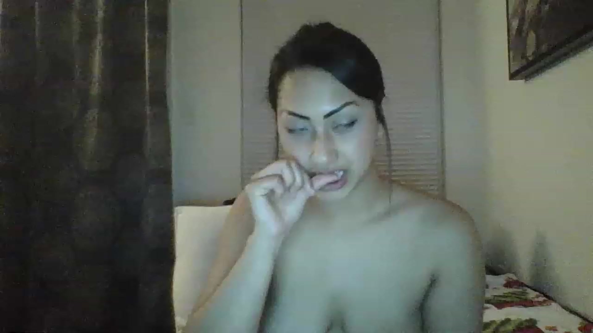 Gallery image thumbnail from chloe1998's myfreecams stream on, 01/31/2023, 09:49 image 18 of 20