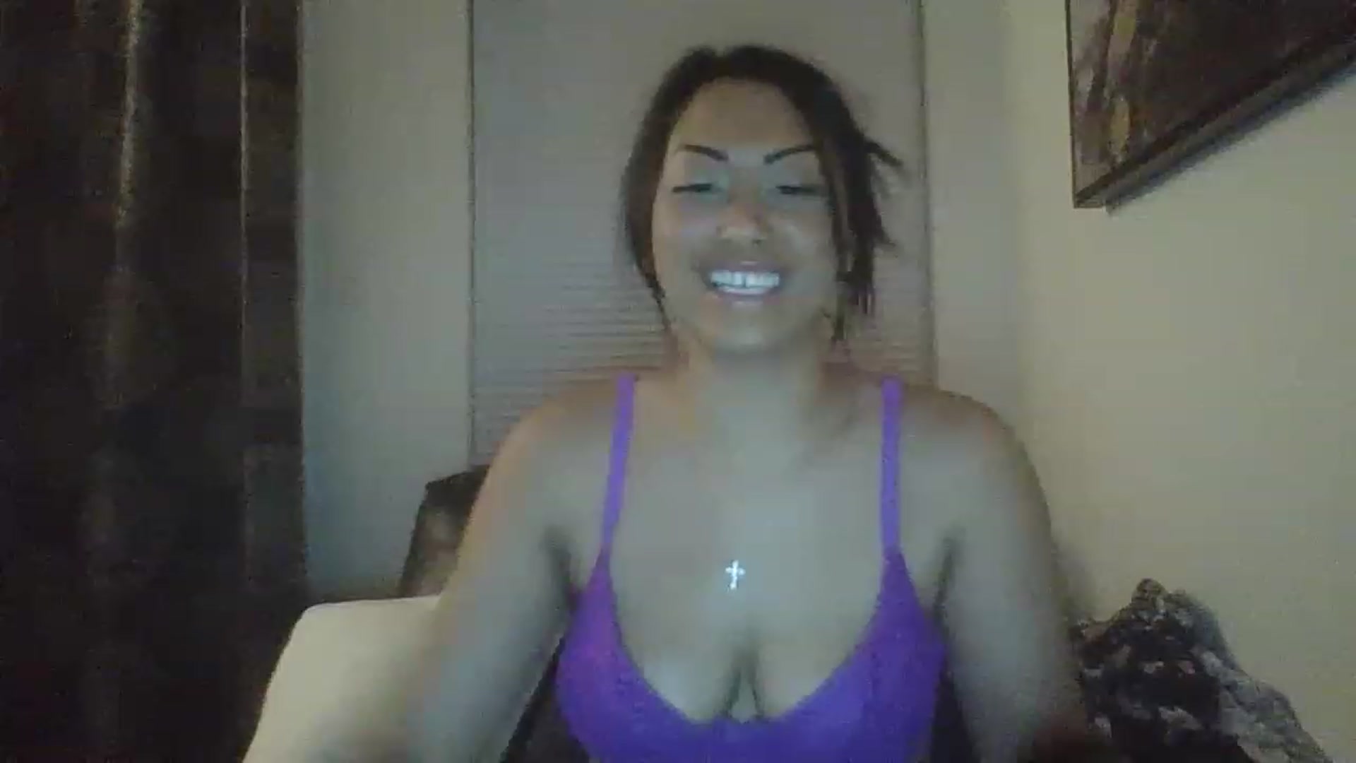 Gallery image thumbnail from chloe1998's myfreecams stream on, 02/14/2023, 07:49 image 12 of 20