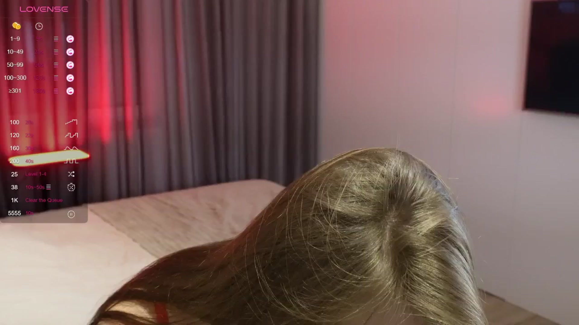 Gallery image thumbnail from chloespark's myfreecams stream on, 12/19/2025, 24:03 image 6 of 20