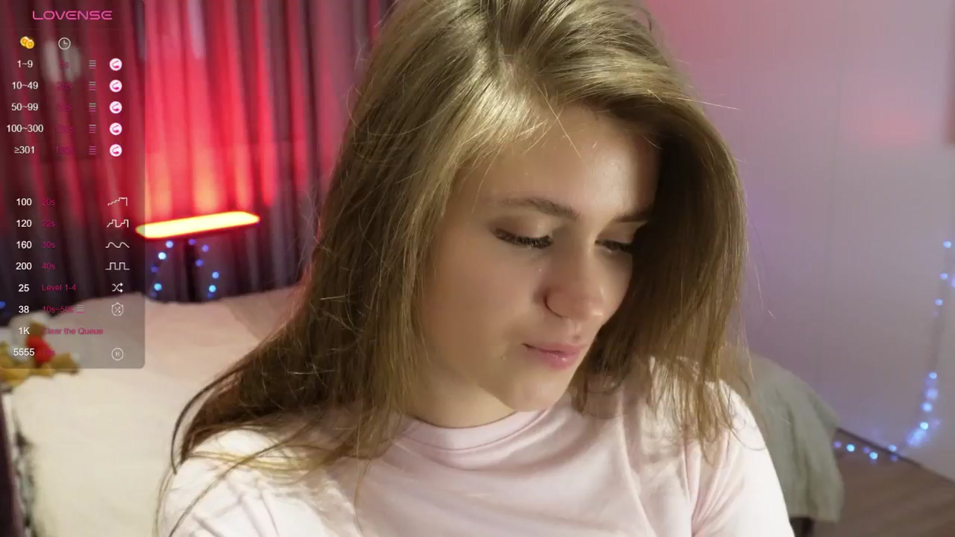Gallery image thumbnail from chloespark's myfreecams stream on, 12/25/2025, 21:06 image 3 of 20