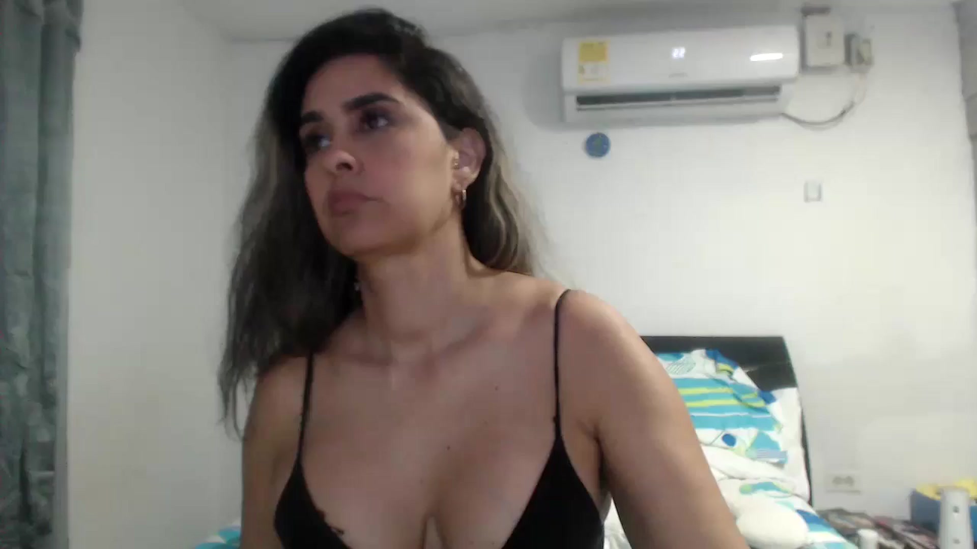 Gallery image thumbnail from chukbigtits's myfreecams stream on, 09/29/2025, 01:10 image 9 of 20
