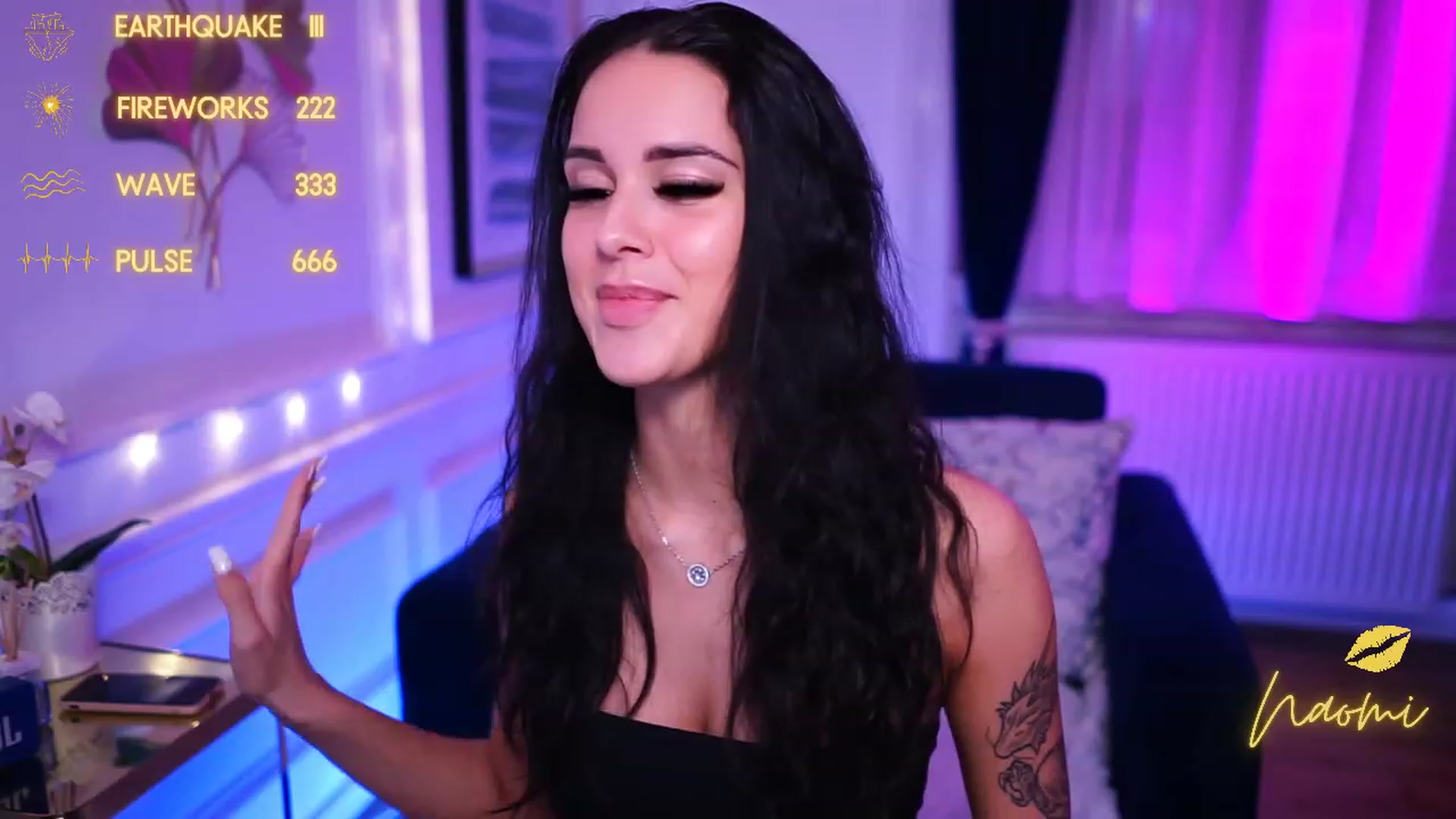 Gallery image thumbnail from cinnabellee's myfreecams stream on, 11/14/2022, 18:51 image 4 of 20
