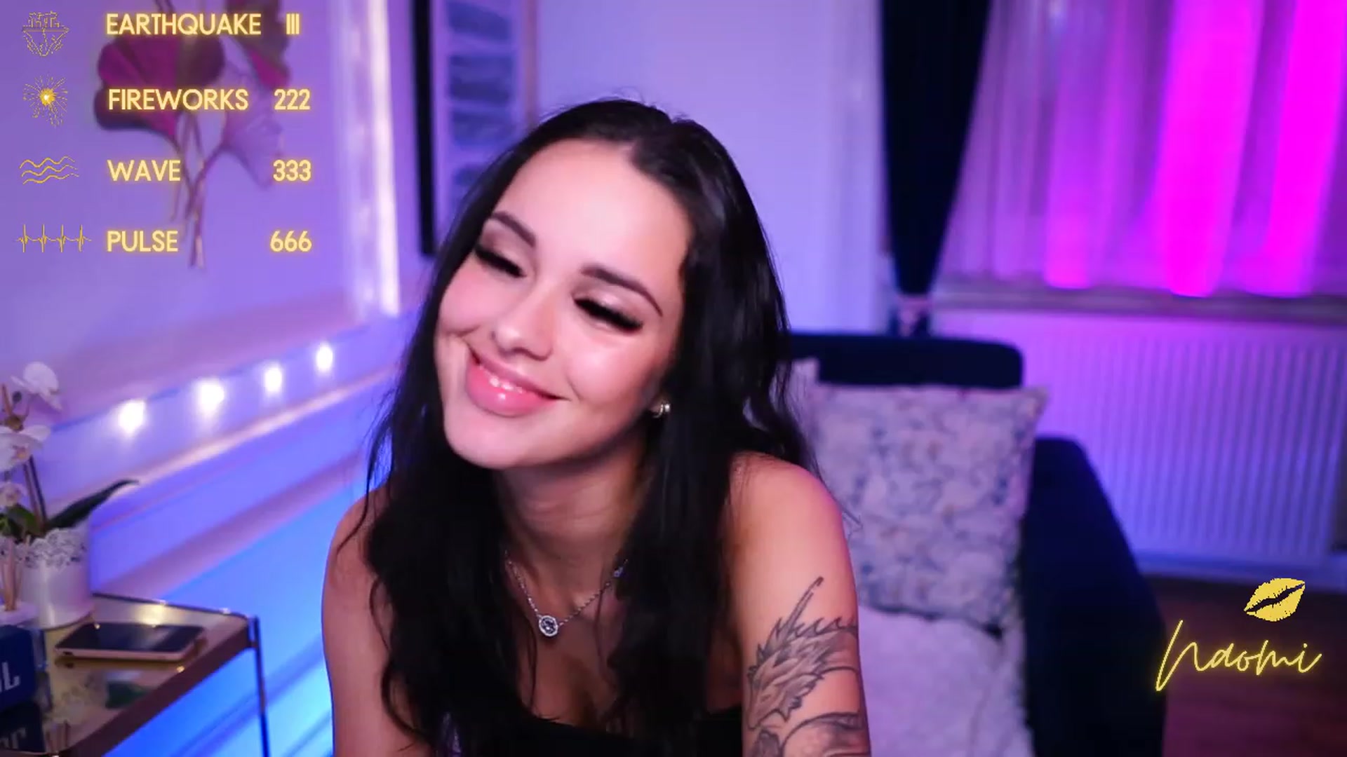 Gallery image thumbnail from cinnabellee's myfreecams stream on, 11/14/2022, 18:51 image 7 of 20