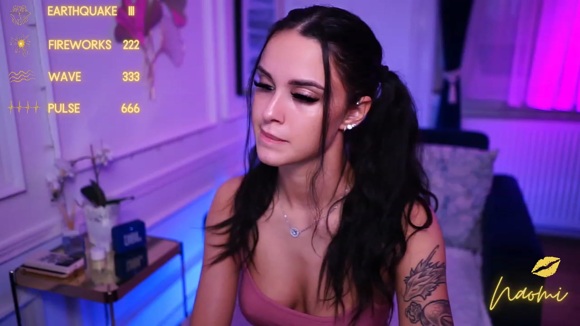 Gallery image thumbnail from cinnabellee's myfreecams stream on, 11/17/2022, 19:05 image 8 of 20
