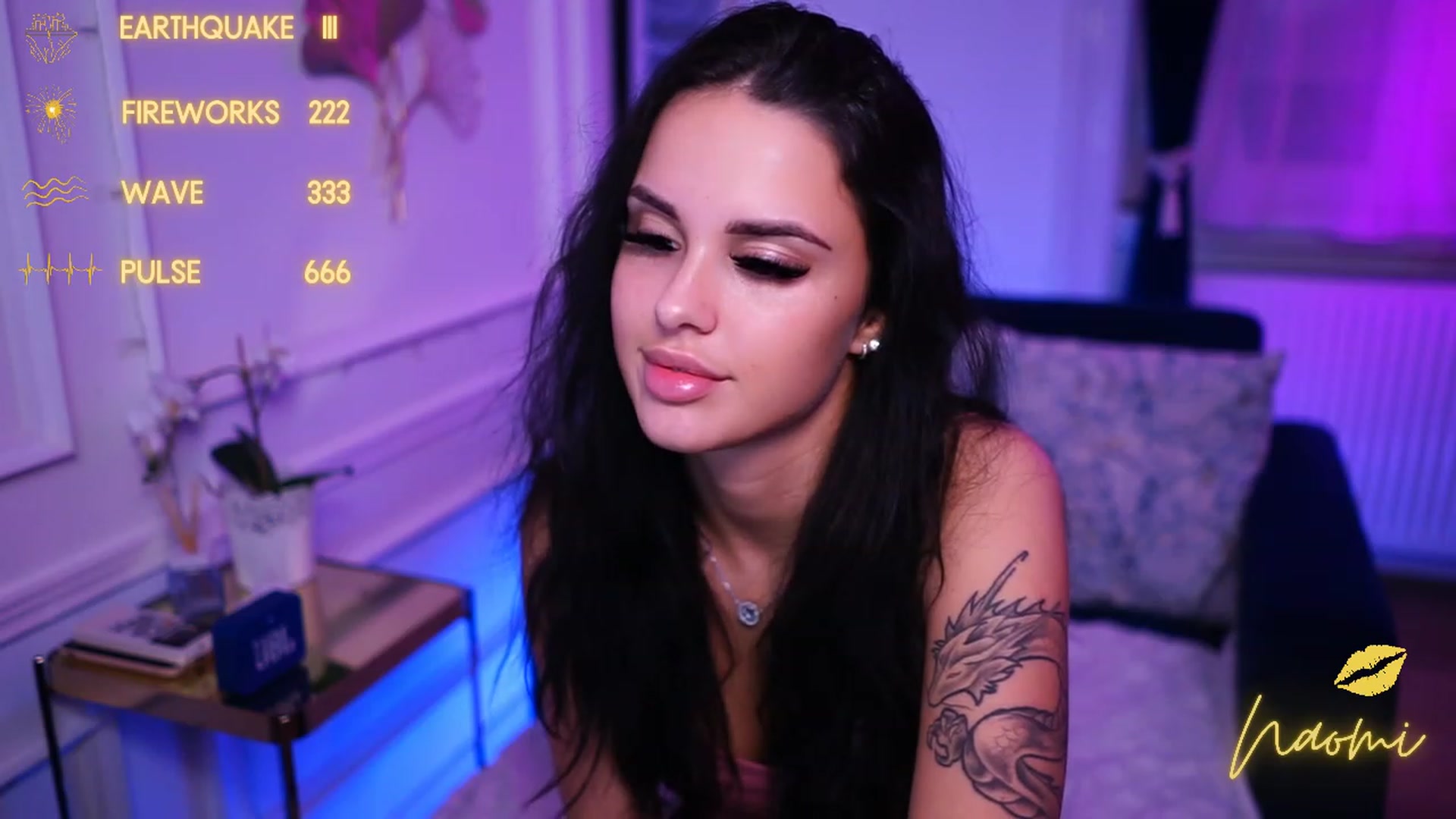Gallery image thumbnail from cinnabellee's myfreecams stream on, 11/17/2022, 21:42 image 11 of 20