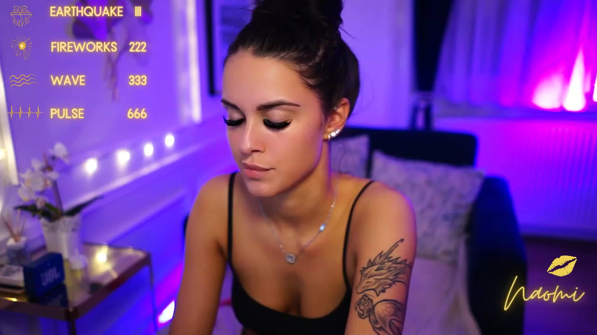Gallery image thumbnail from cinnabellee's myfreecams stream on, 11/23/2022, 03:17 image 13 of 20