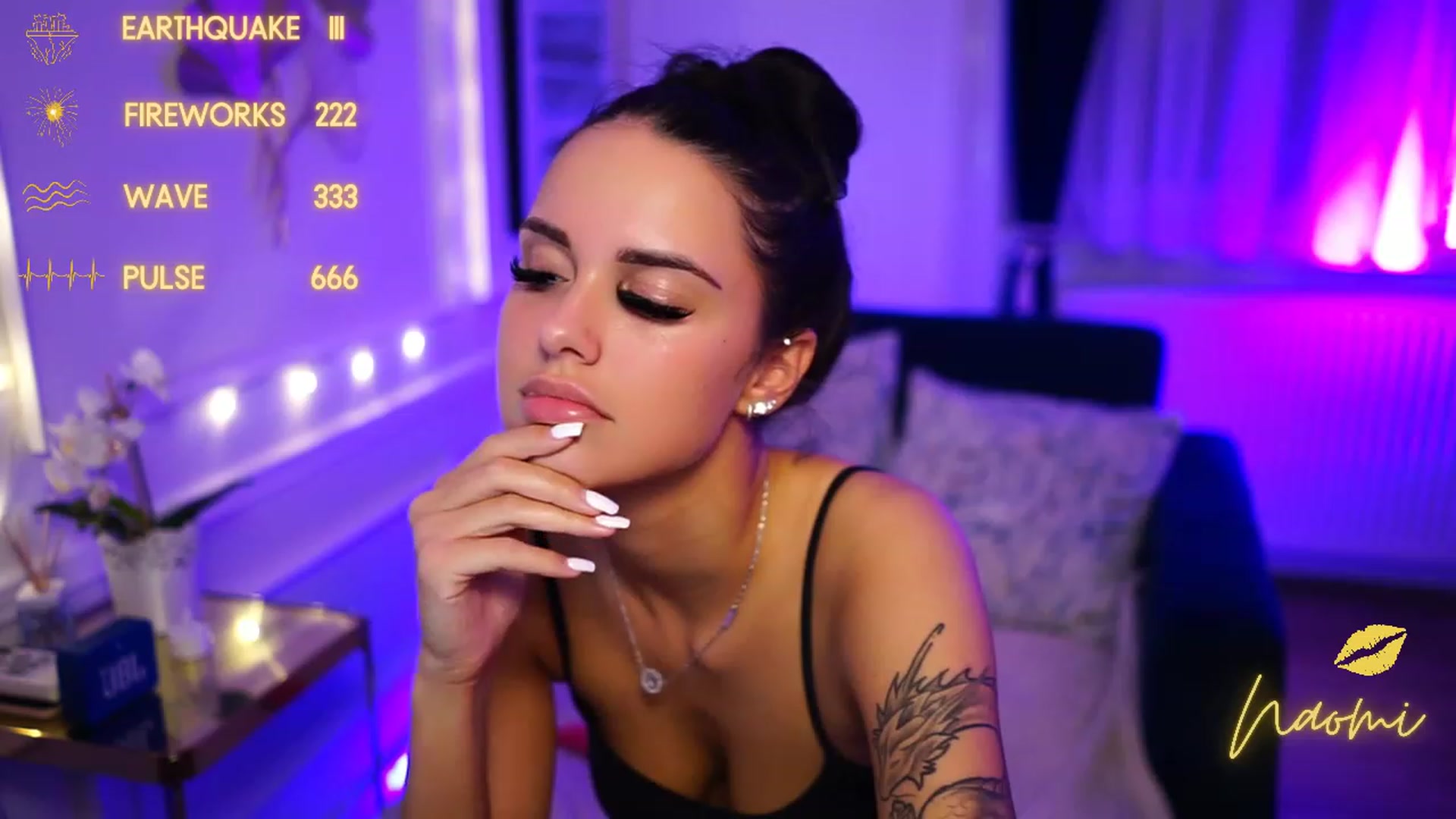 Gallery image thumbnail from cinnabellee's myfreecams stream on, 11/23/2022, 03:17 image 10 of 20