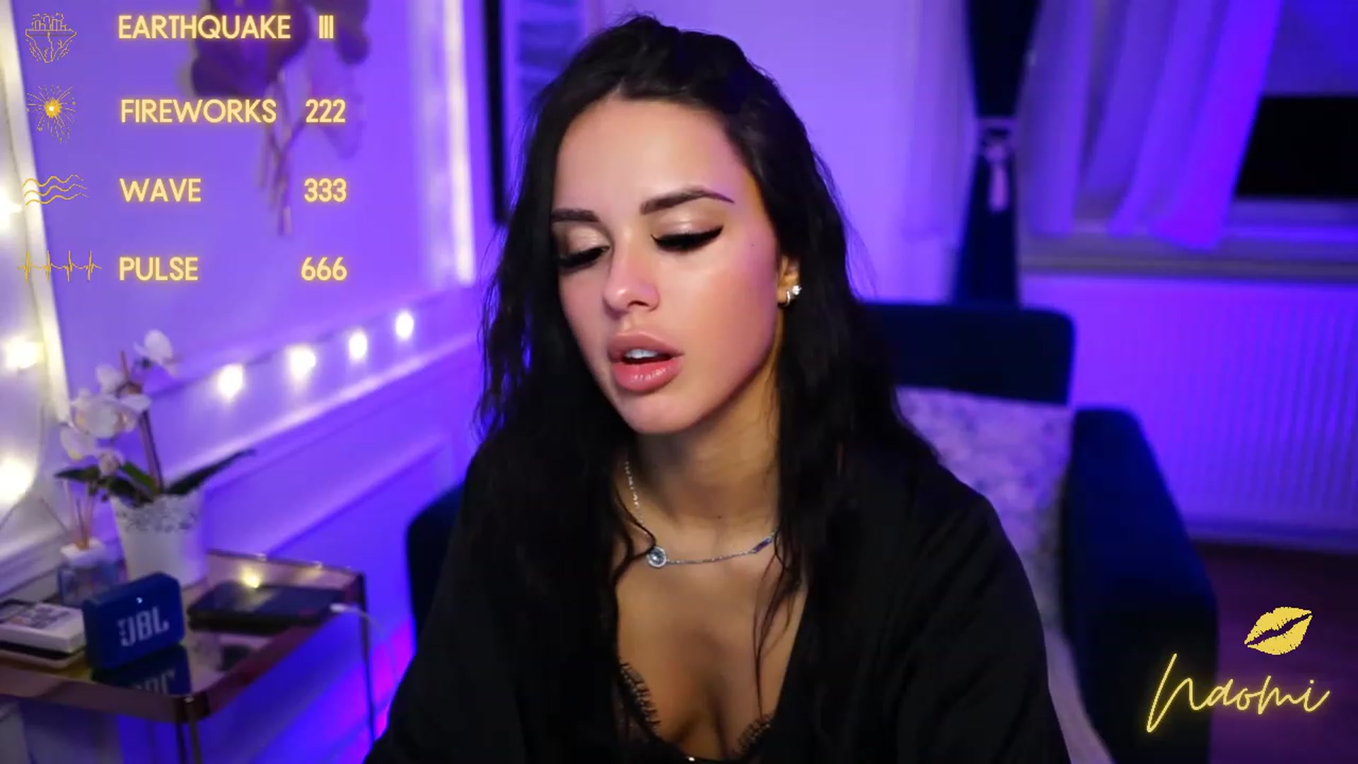 Gallery image thumbnail from cinnabellee's myfreecams stream on, 11/23/2022, 22:36 image 2 of 20