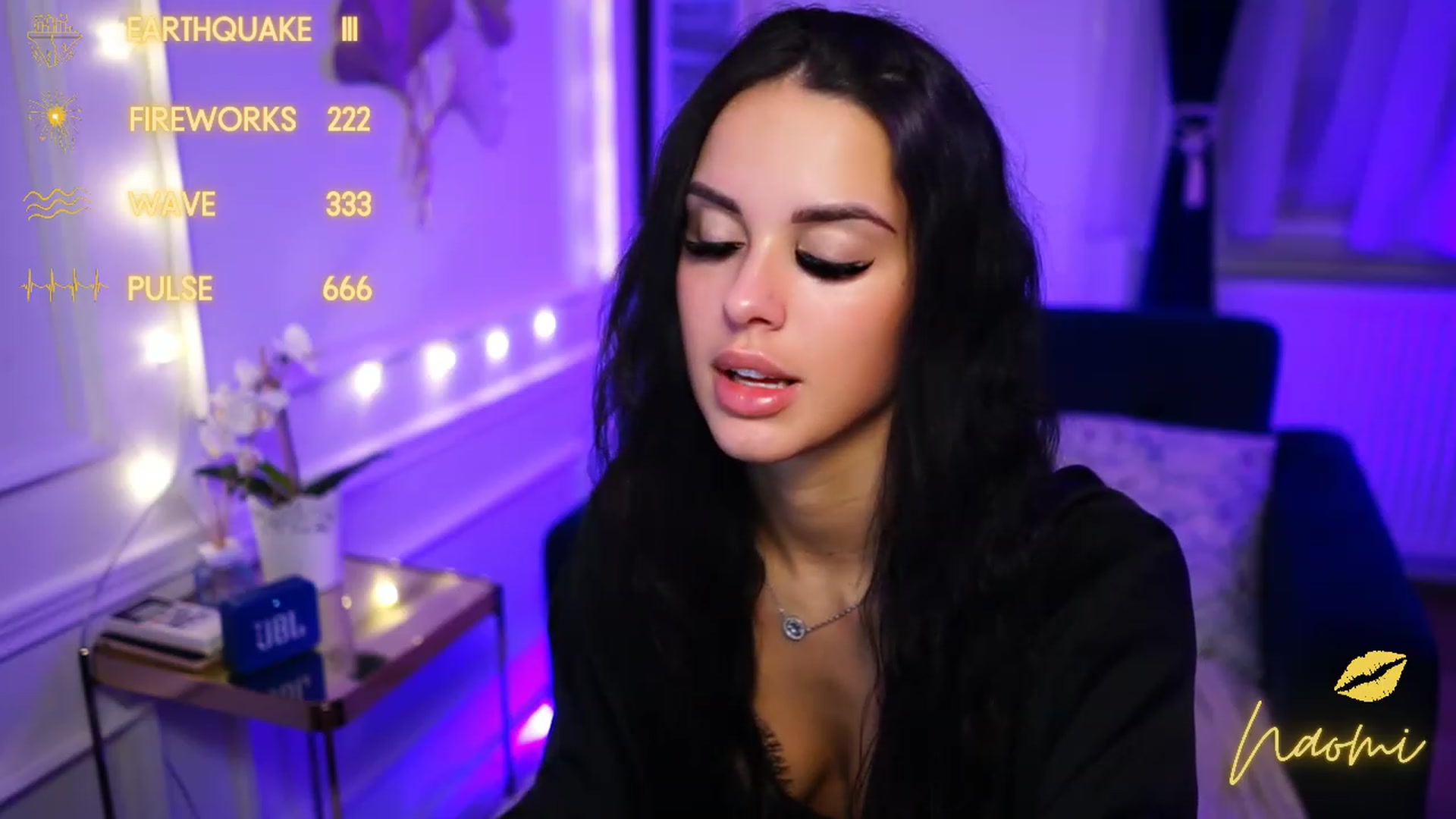 Gallery image thumbnail from cinnabellee's myfreecams stream on, 11/23/2022, 22:36 image 16 of 20