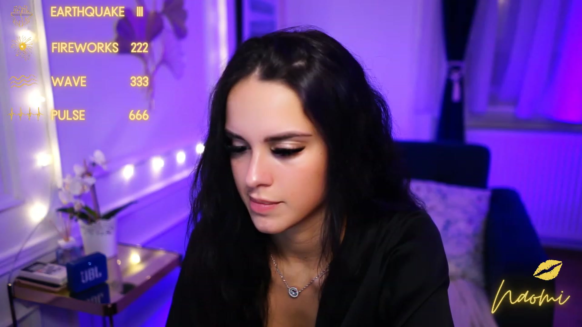 Gallery image thumbnail from cinnabellee's myfreecams stream on, 11/23/2022, 22:36 image 11 of 20