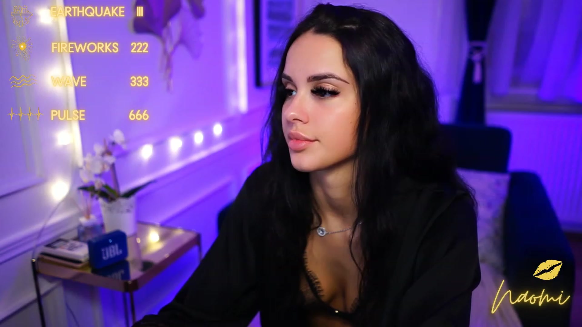 Gallery image thumbnail from cinnabellee's myfreecams stream on, 11/23/2022, 22:36 image 14 of 20