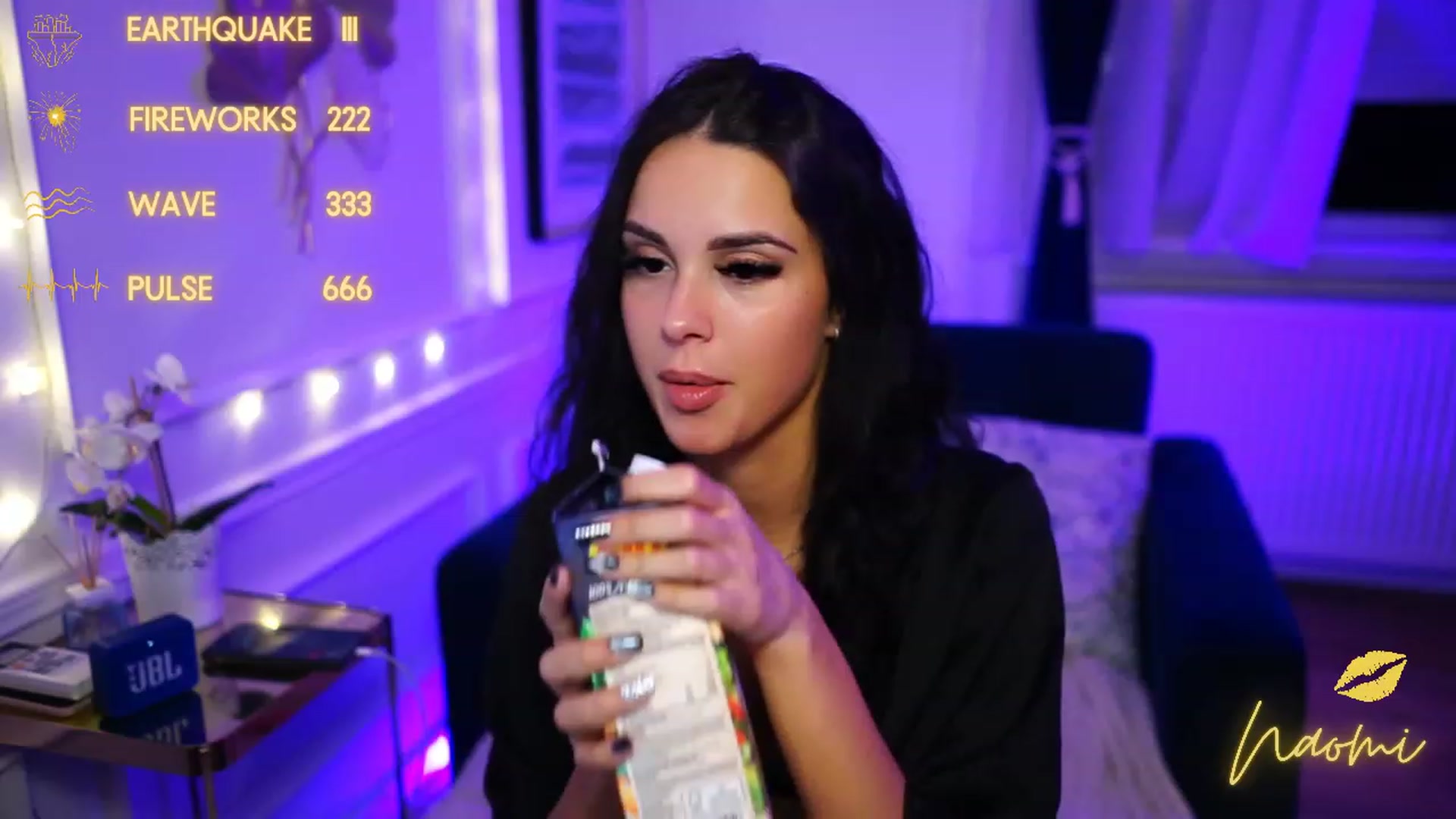 Gallery image thumbnail from cinnabellee's myfreecams stream on, 11/23/2022, 22:36 image 3 of 20