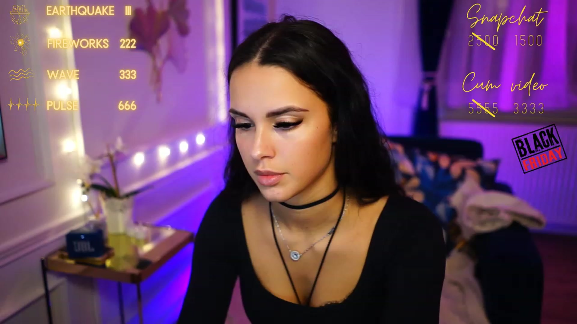 Gallery image thumbnail from cinnabellee's myfreecams stream on, 11/25/2022, 23:54 image 4 of 20