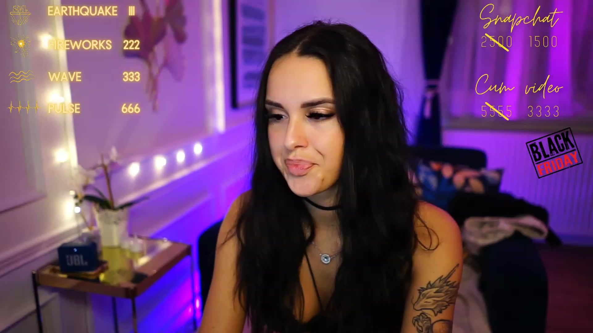 Gallery image thumbnail from cinnabellee's myfreecams stream on, 11/25/2022, 23:54 image 11 of 20