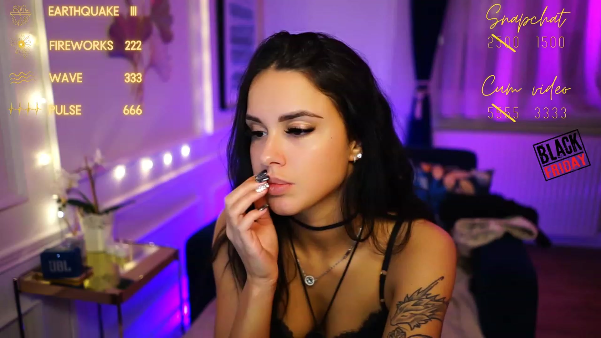 Gallery image thumbnail from cinnabellee's myfreecams stream on, 11/25/2022, 23:54 image 16 of 20