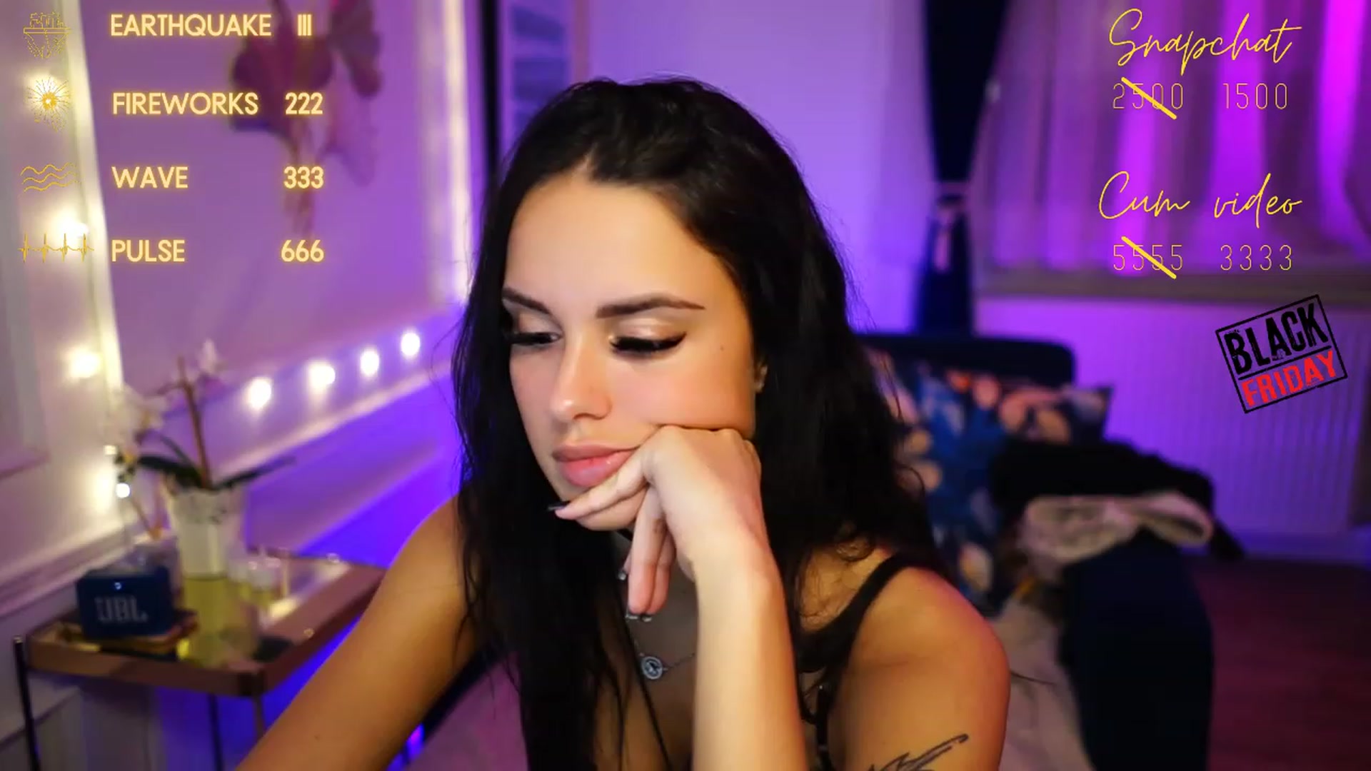 Gallery image thumbnail from cinnabellee's myfreecams stream on, 11/25/2022, 23:54 image 19 of 20