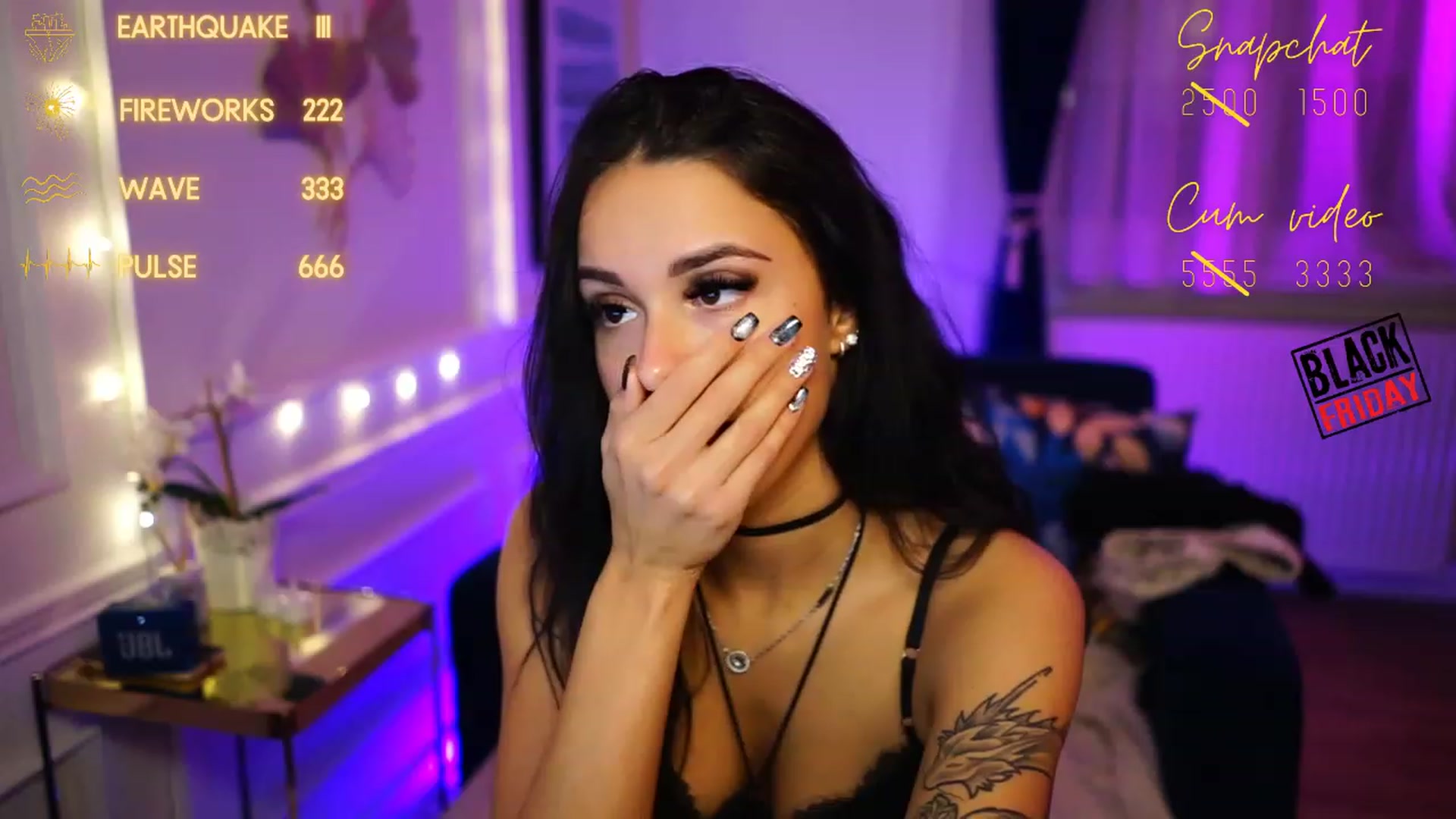 Gallery image thumbnail from cinnabellee's myfreecams stream on, 11/25/2022, 23:54 image 17 of 20