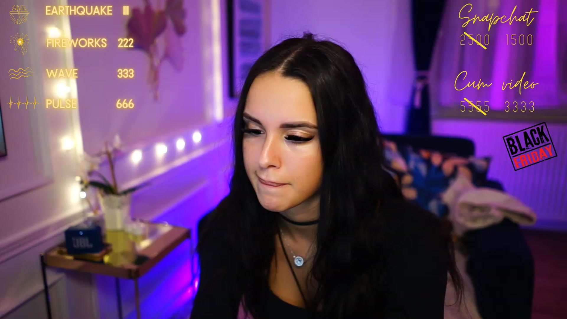 Gallery image thumbnail from cinnabellee's myfreecams stream on, 11/25/2022, 23:54 image 6 of 20