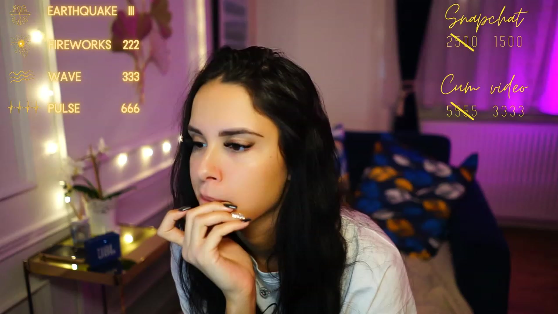 Gallery image thumbnail from cinnabellee's myfreecams stream on, 11/26/2022, 17:34 image 3 of 20