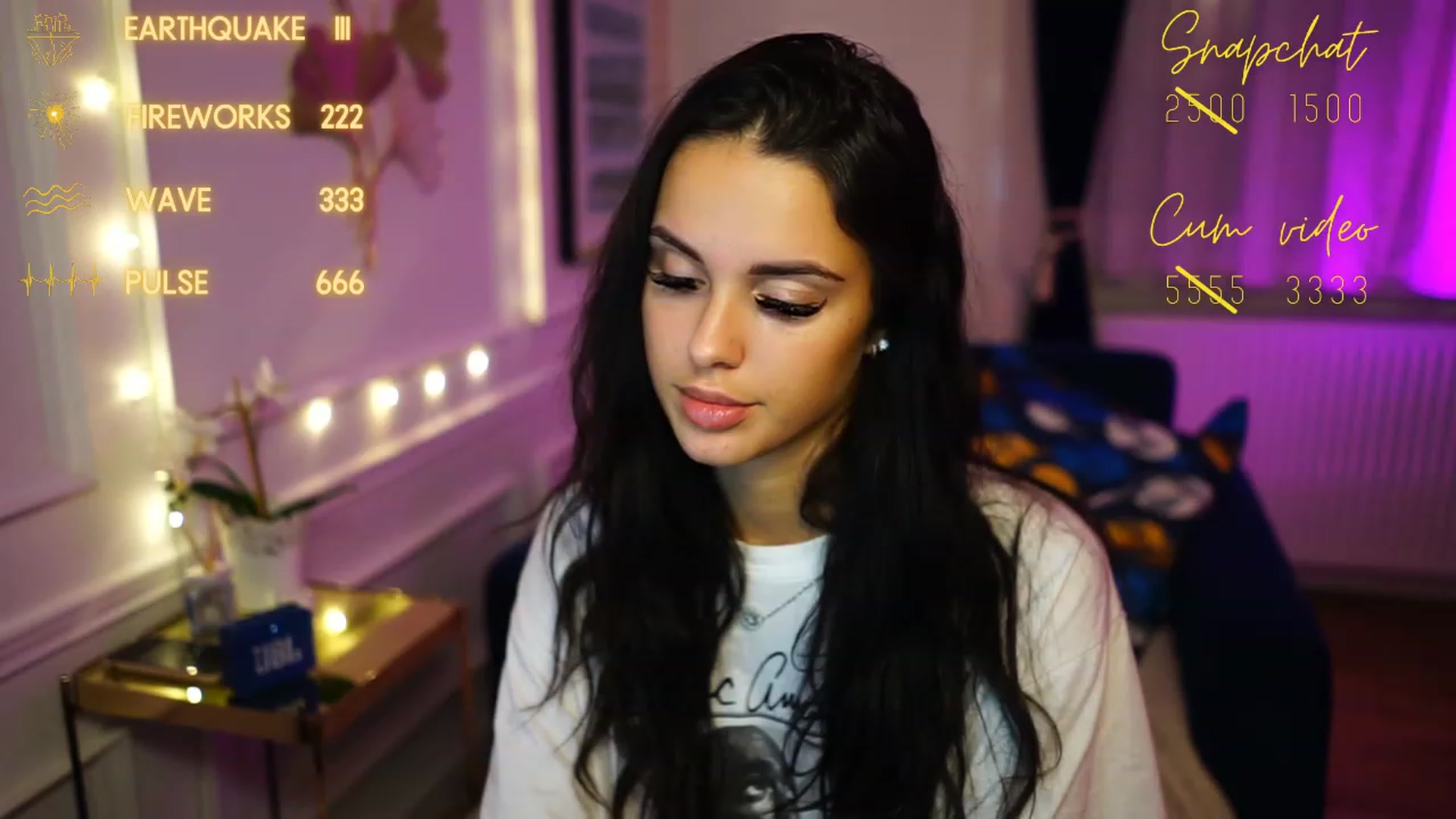 Gallery image thumbnail from cinnabellee's myfreecams stream on, 11/26/2022, 17:34 image 12 of 20