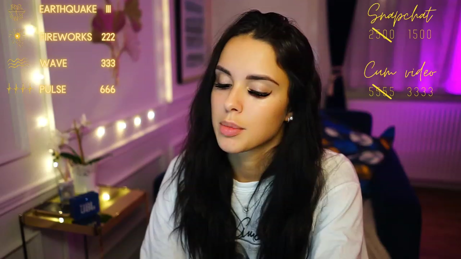 Gallery image thumbnail from cinnabellee's myfreecams stream on, 11/26/2022, 17:34 image 9 of 20