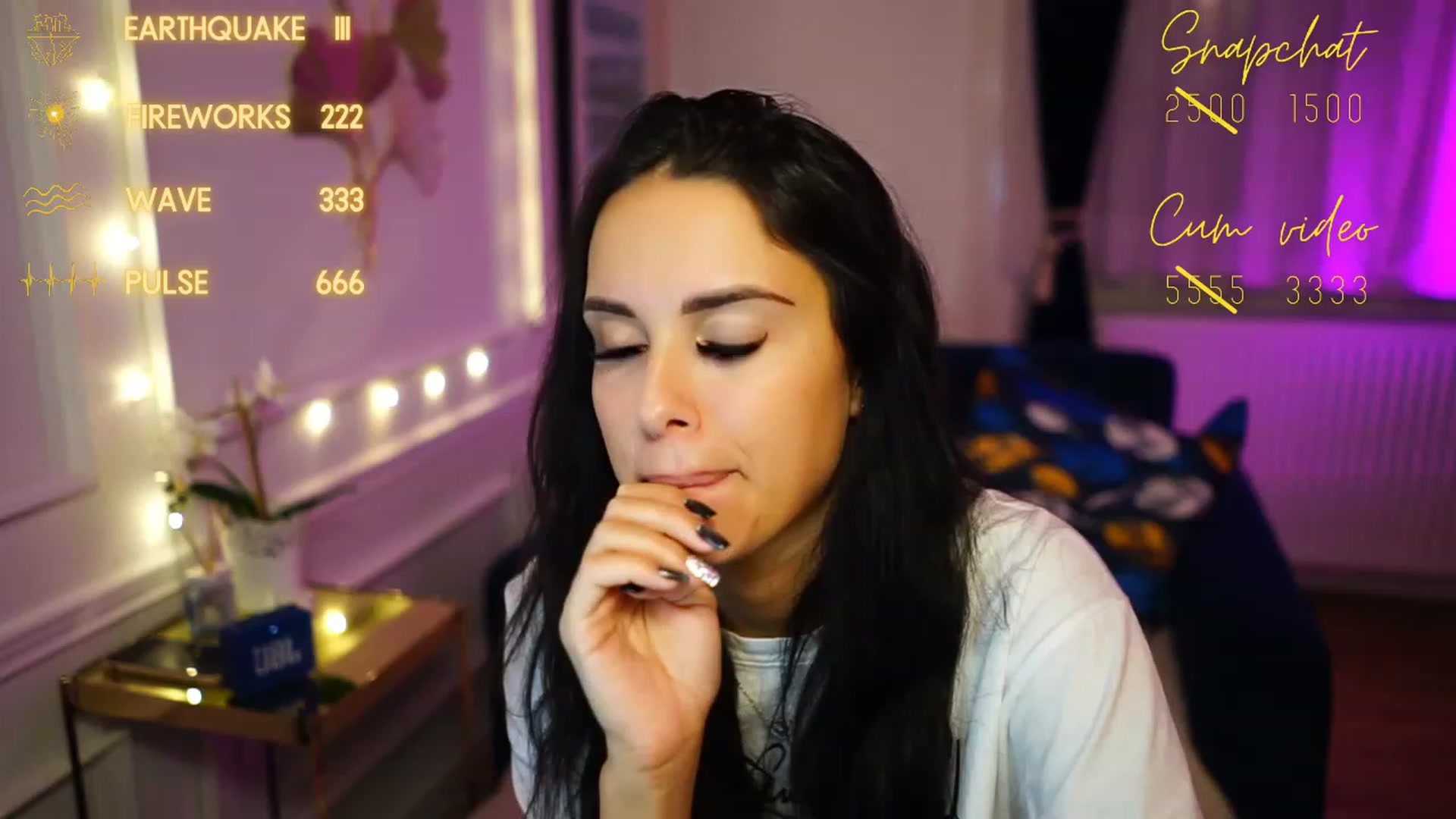 Gallery image thumbnail from cinnabellee's myfreecams stream on, 11/26/2022, 17:34 image 8 of 20