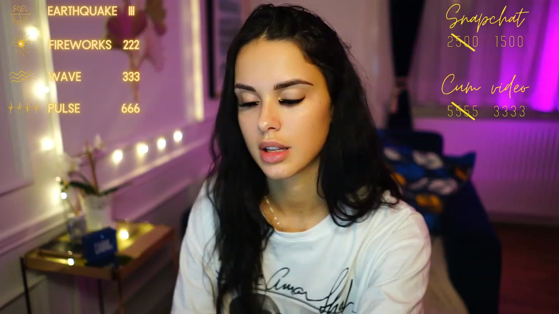 Gallery image thumbnail from cinnabellee's myfreecams stream on, 11/26/2022, 19:12 image 20 of 20