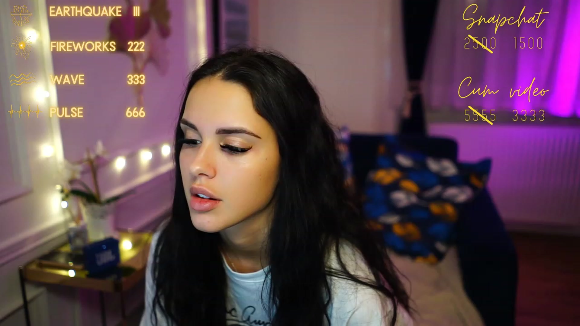 Gallery image thumbnail from cinnabellee's myfreecams stream on, 11/26/2022, 19:12 image 2 of 20