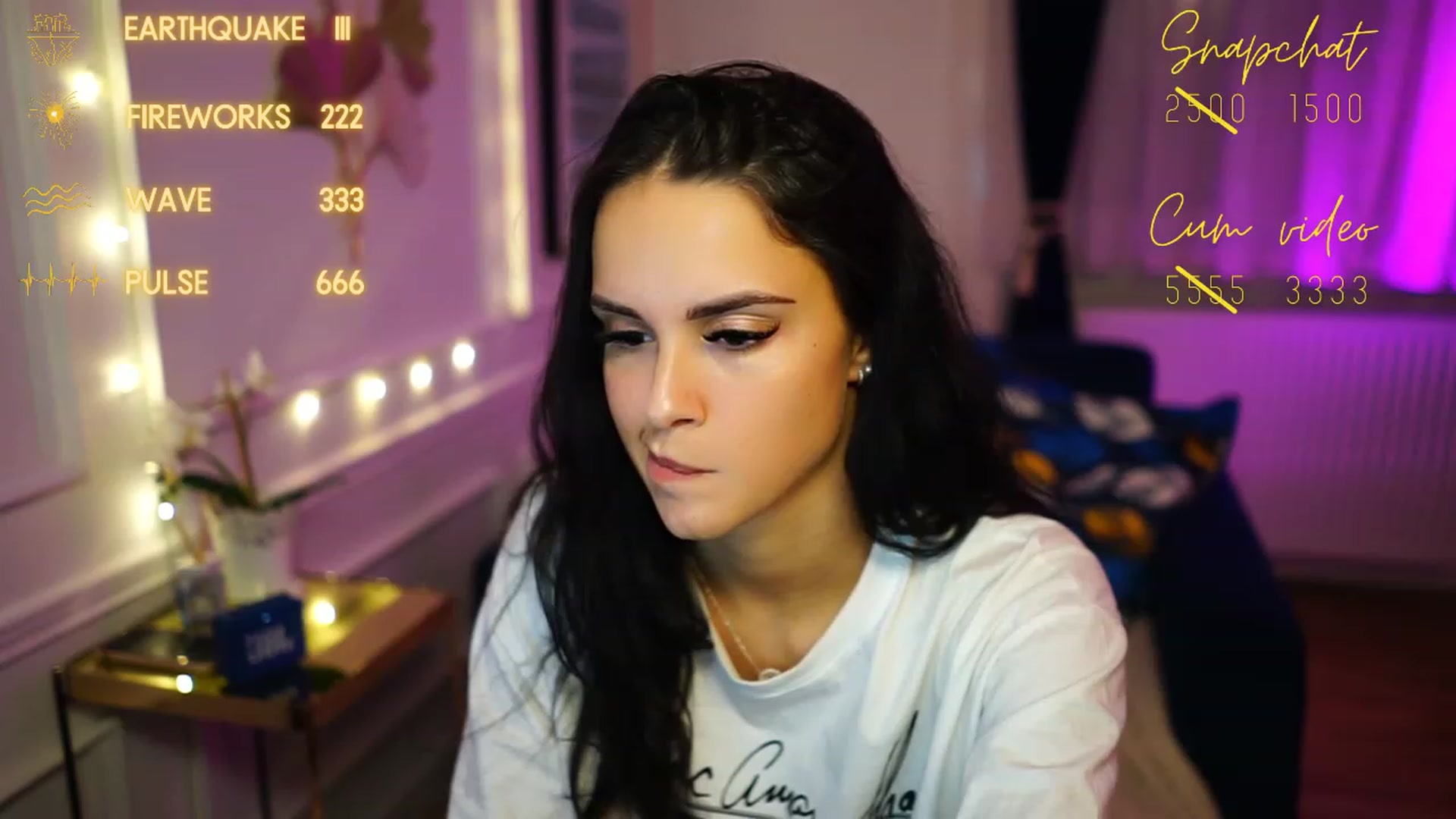 Gallery image thumbnail from cinnabellee's myfreecams stream on, 11/26/2022, 19:12 image 19 of 20