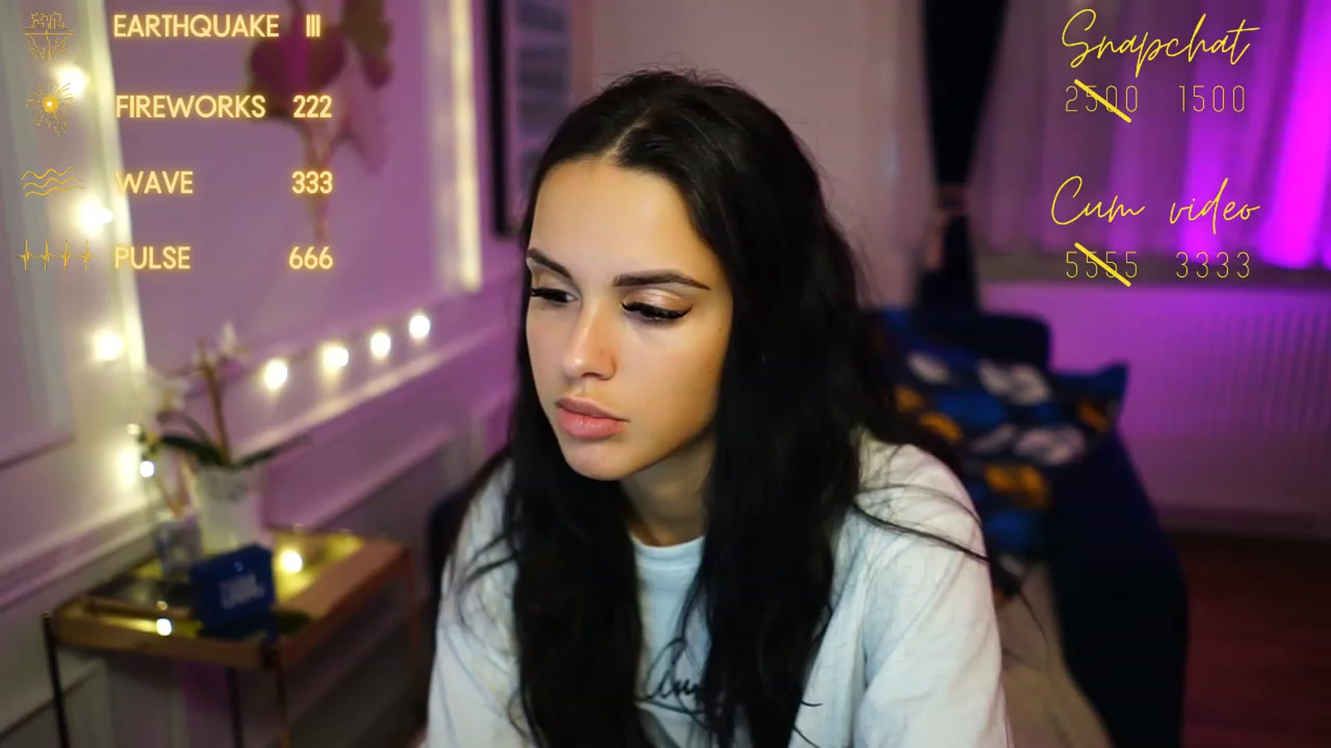 Gallery image thumbnail from cinnabellee's myfreecams stream on, 11/26/2022, 19:12 image 3 of 20