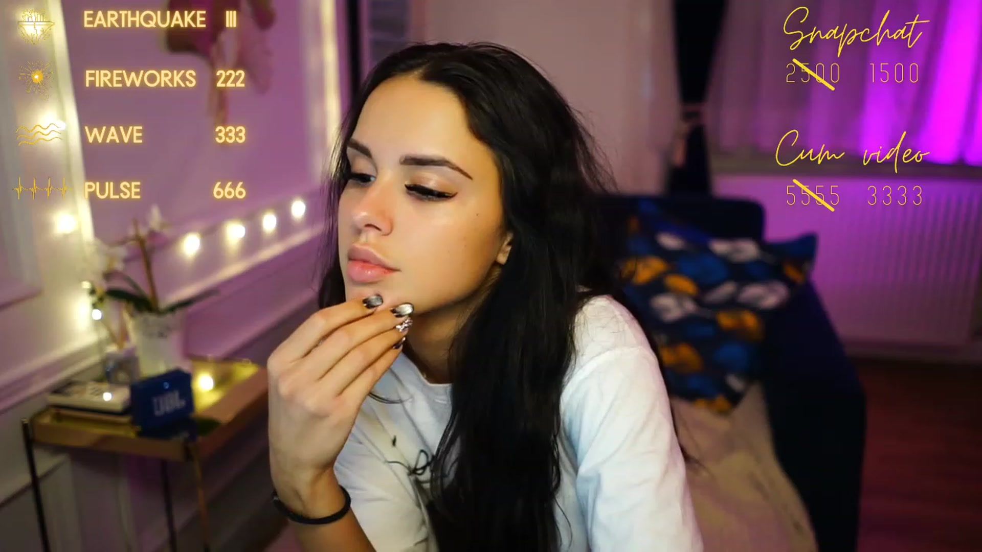 Gallery image thumbnail from cinnabellee's myfreecams stream on, 11/26/2022, 20:30 image 19 of 20