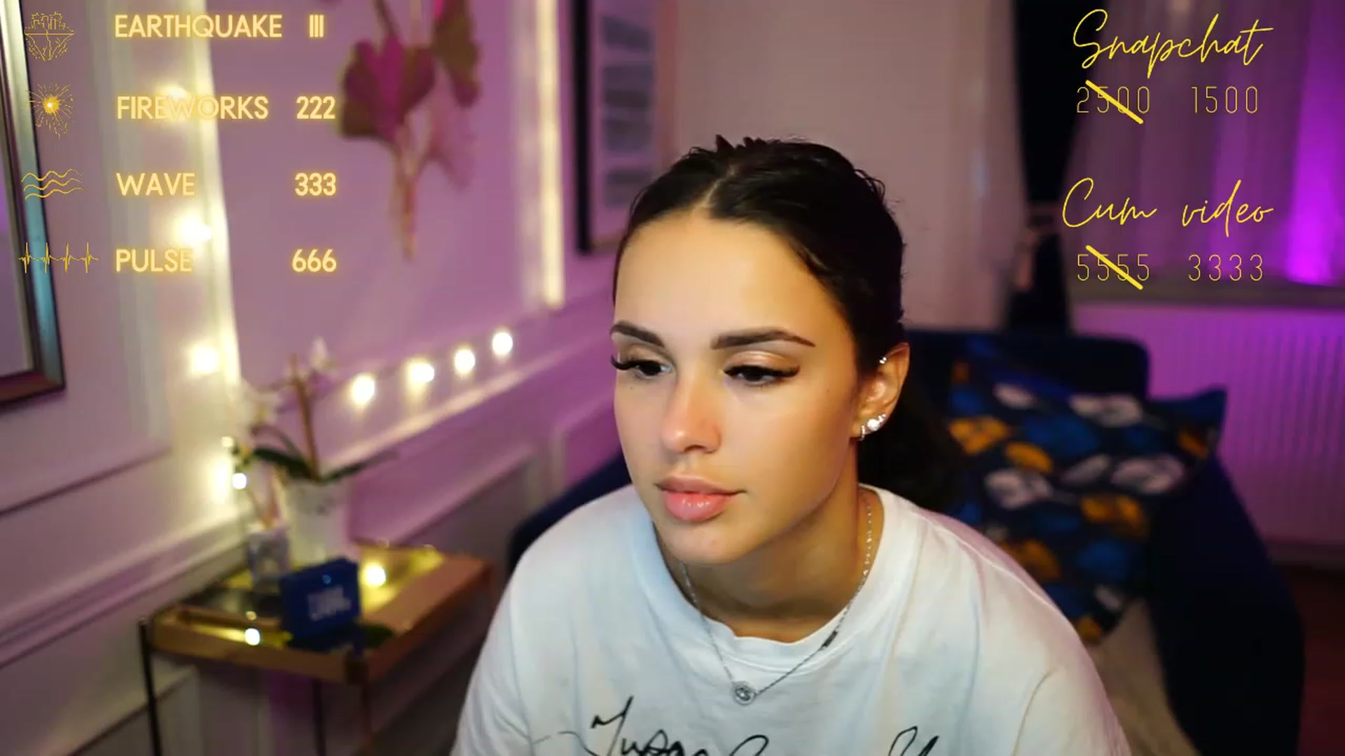Gallery image thumbnail from cinnabellee's myfreecams stream on, 11/26/2022, 20:30 image 8 of 20